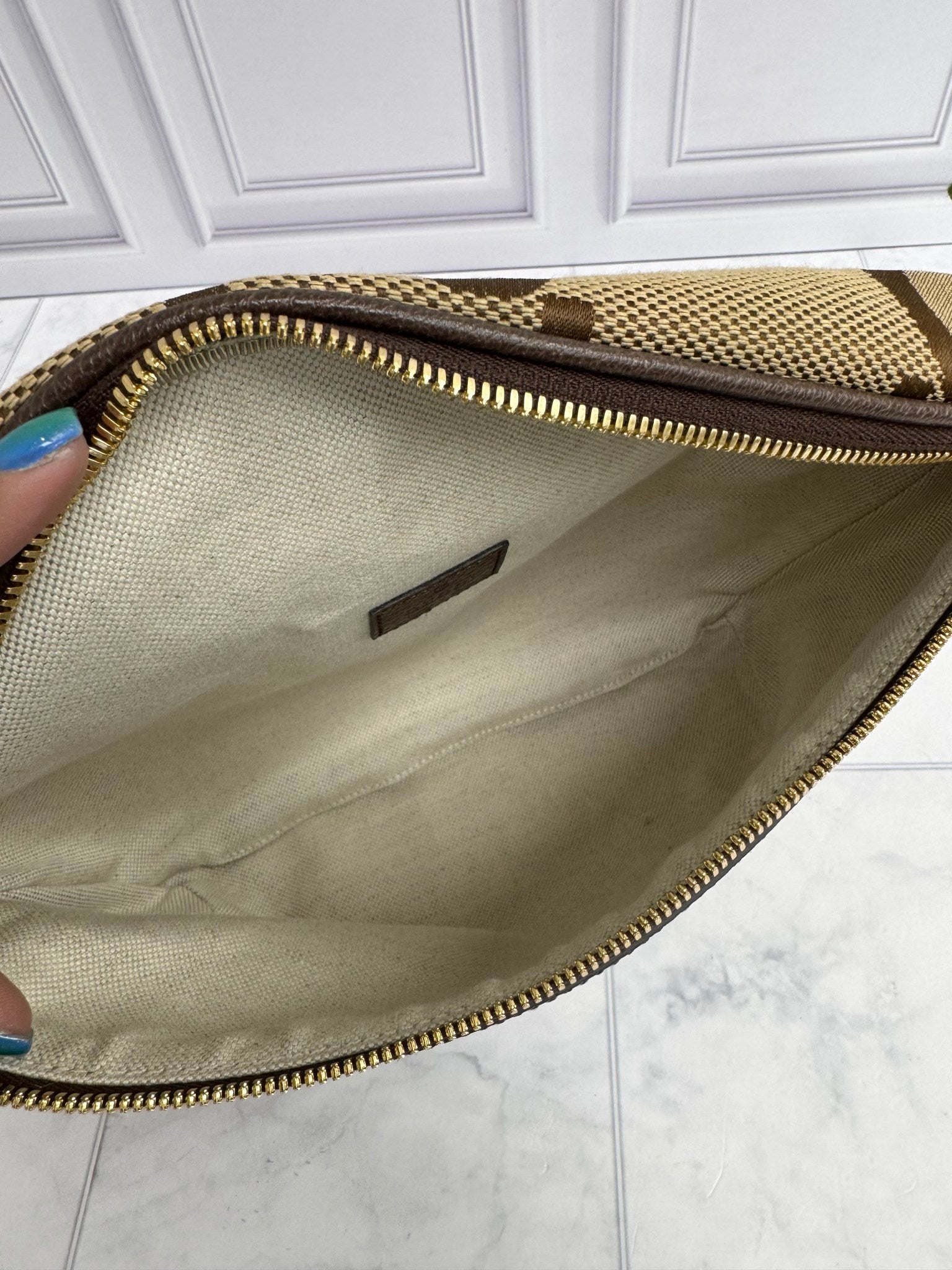 Gucci Jumbo GG Canvas Web Belt Bag