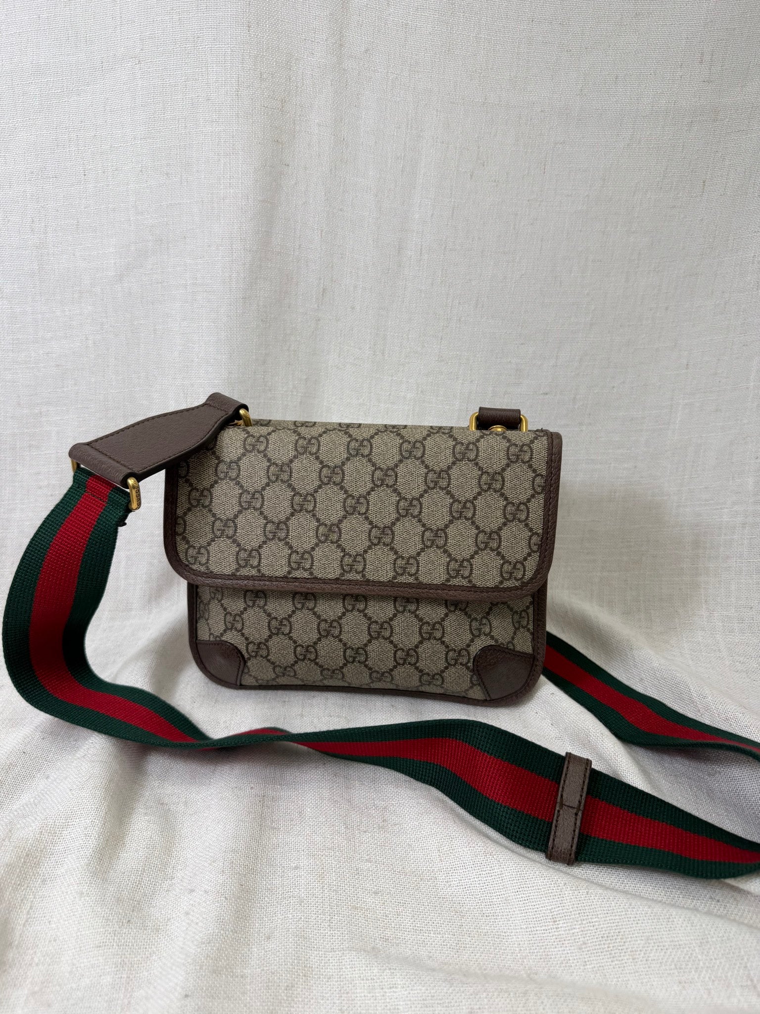 Gucci GG Supreme Neo Vintage Crossbody