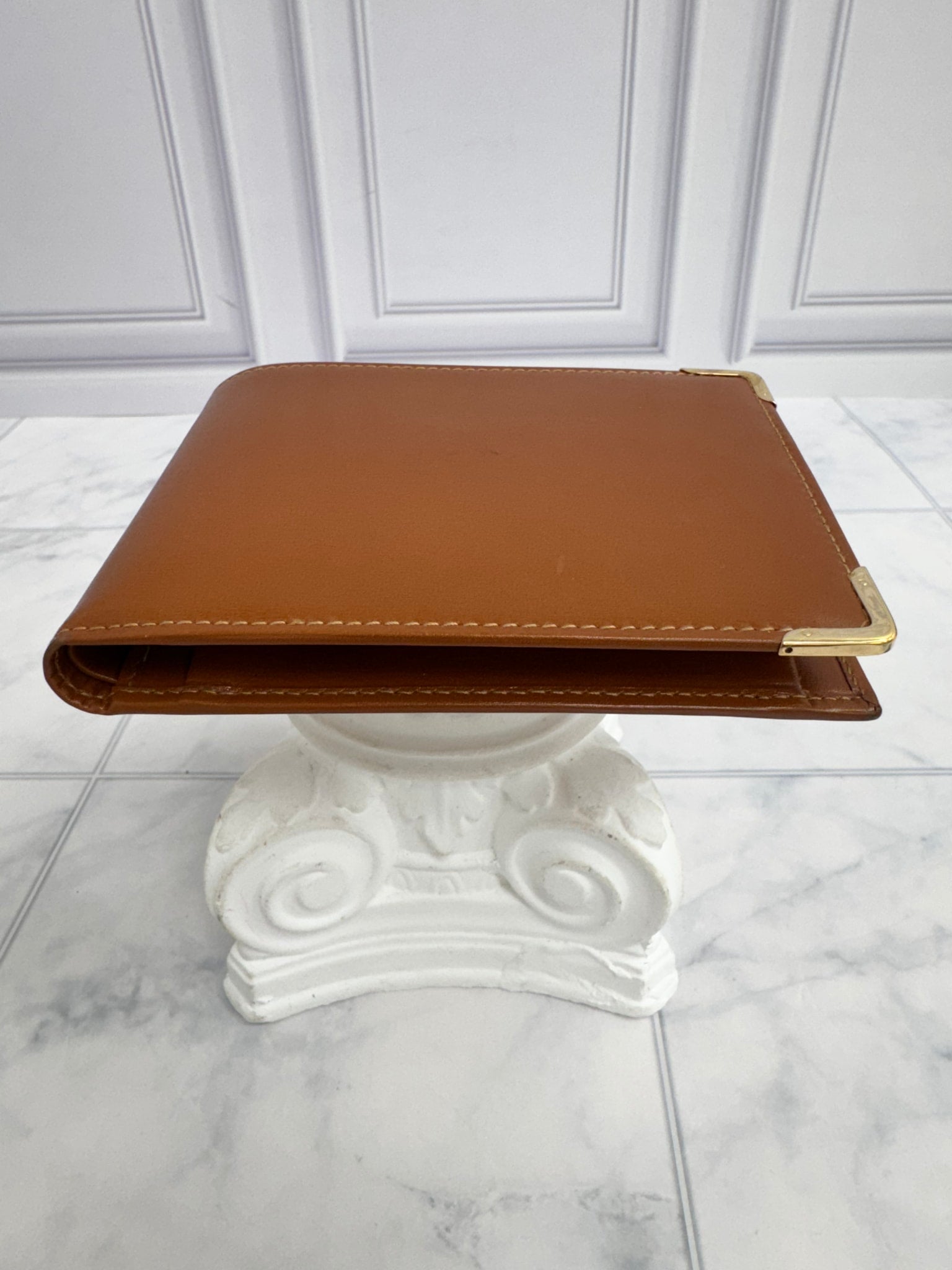 Gucci Brown Leather Bifold Wallet