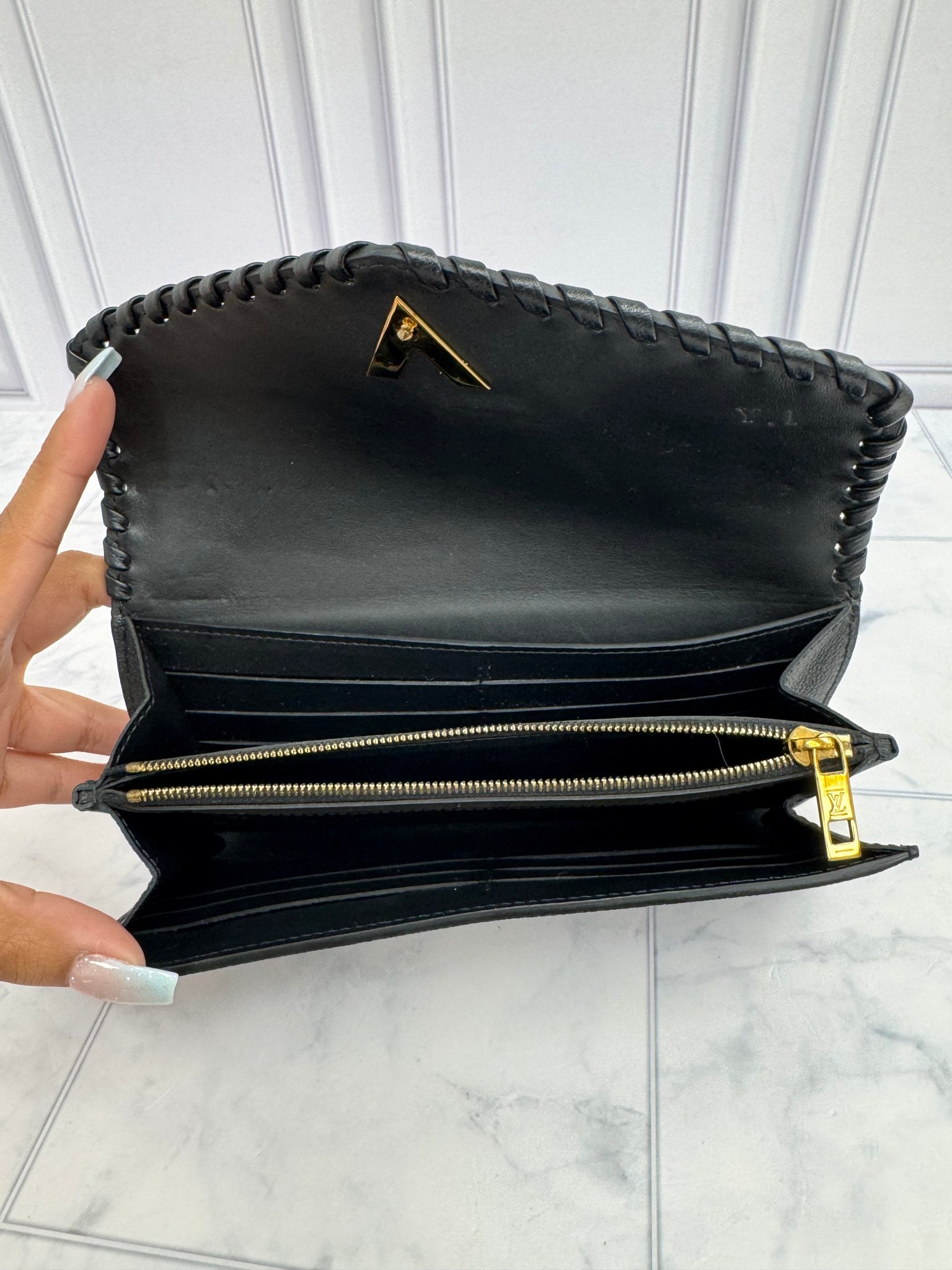 Louis Vuitton Black Monogram Cuir Plume Very Sarah Wallet