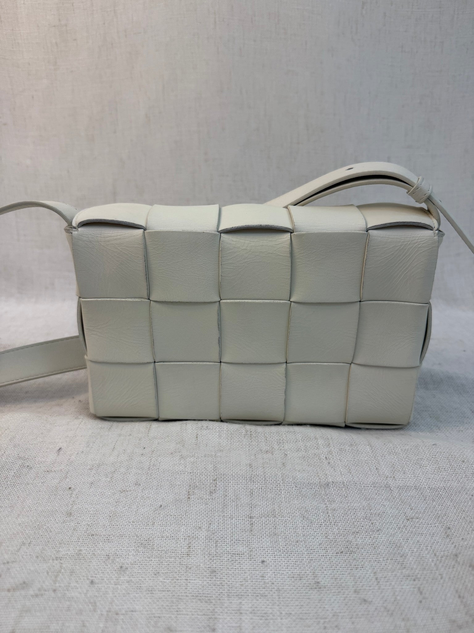 Bottega Veneta White Leather Medium Cassette Bag