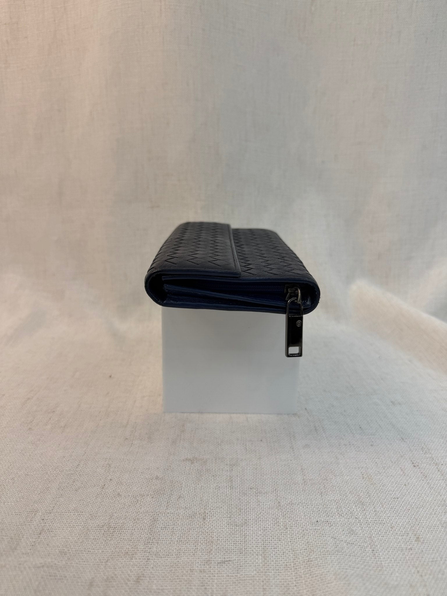 Bottega Veneta Blue Leather Intrecciato Long Wallet