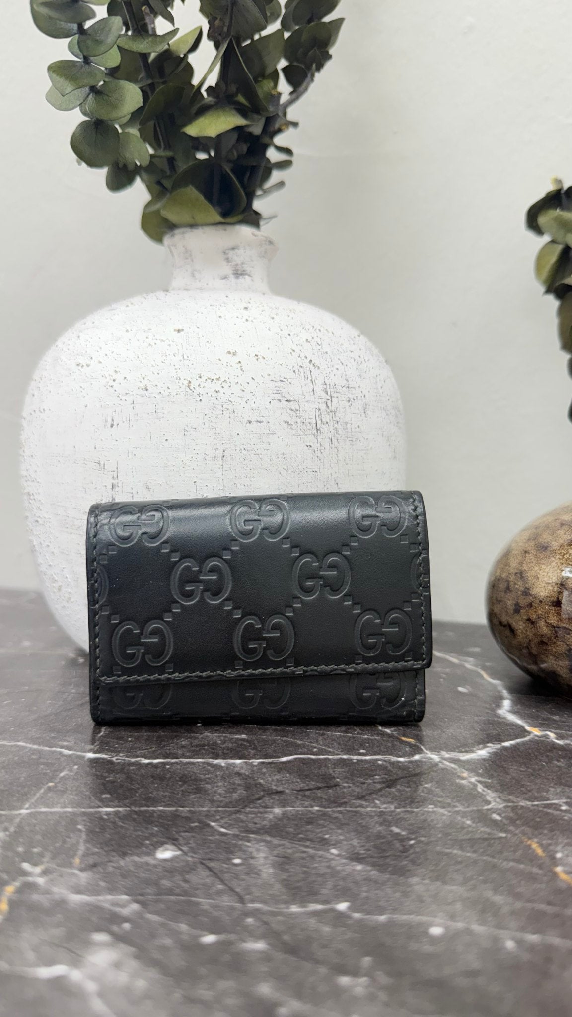 Gucci Black Guccissima Leather 6 Key Case