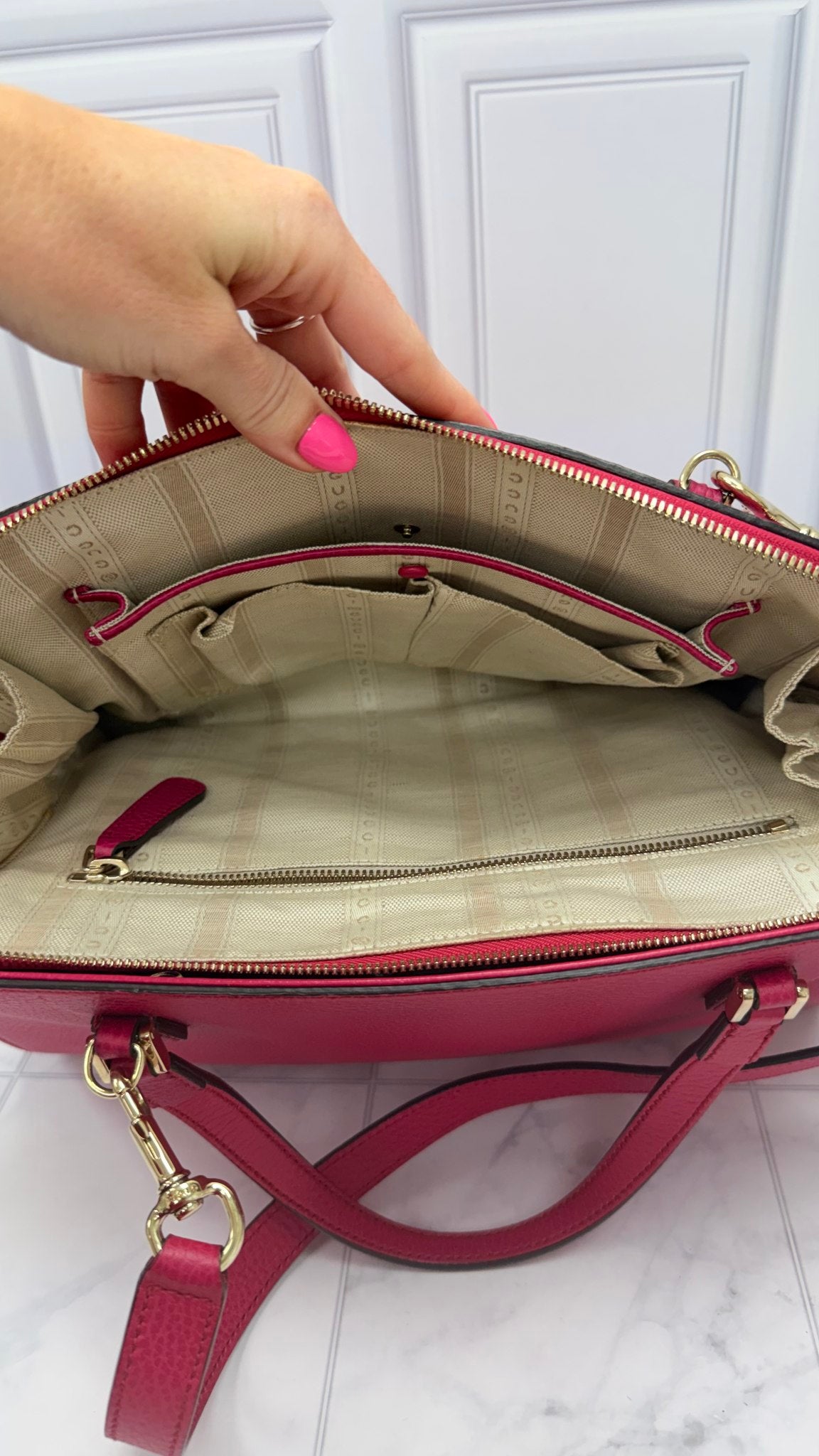 Gucci Pink Pebbled Leather Medium Swing 2Way Tote