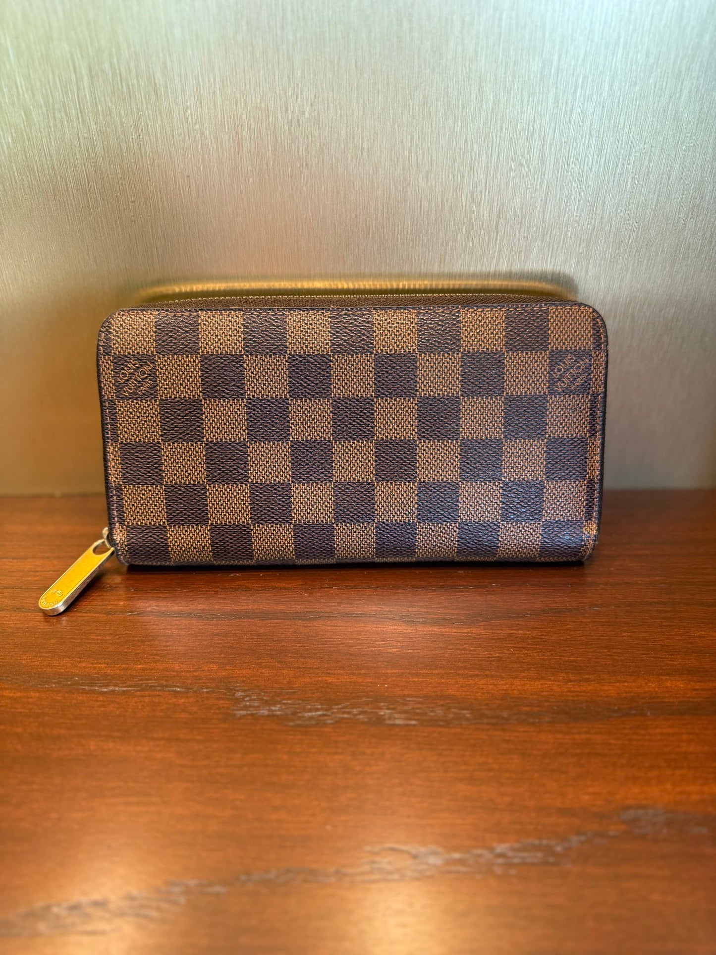 Louis Vuitton Damier Ebene Zippy Wallet