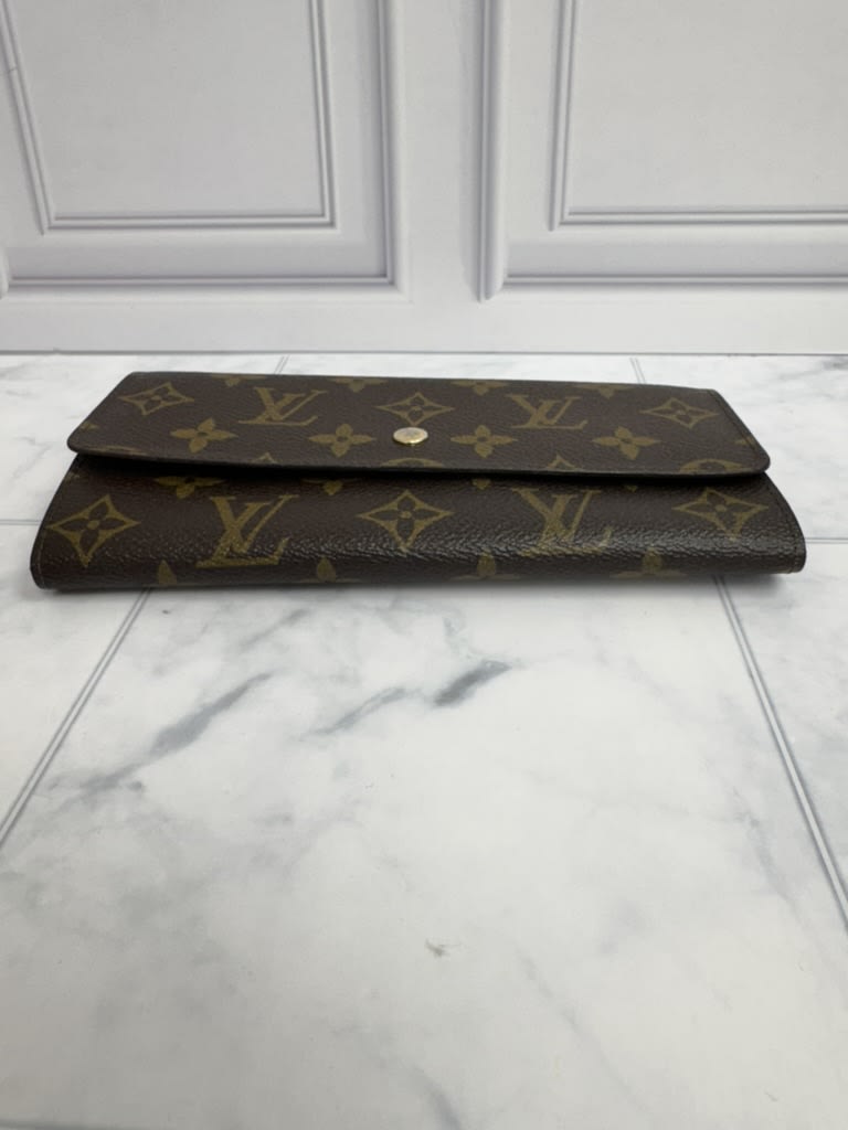 Louis Vuitton Monogram Sarah Wallet