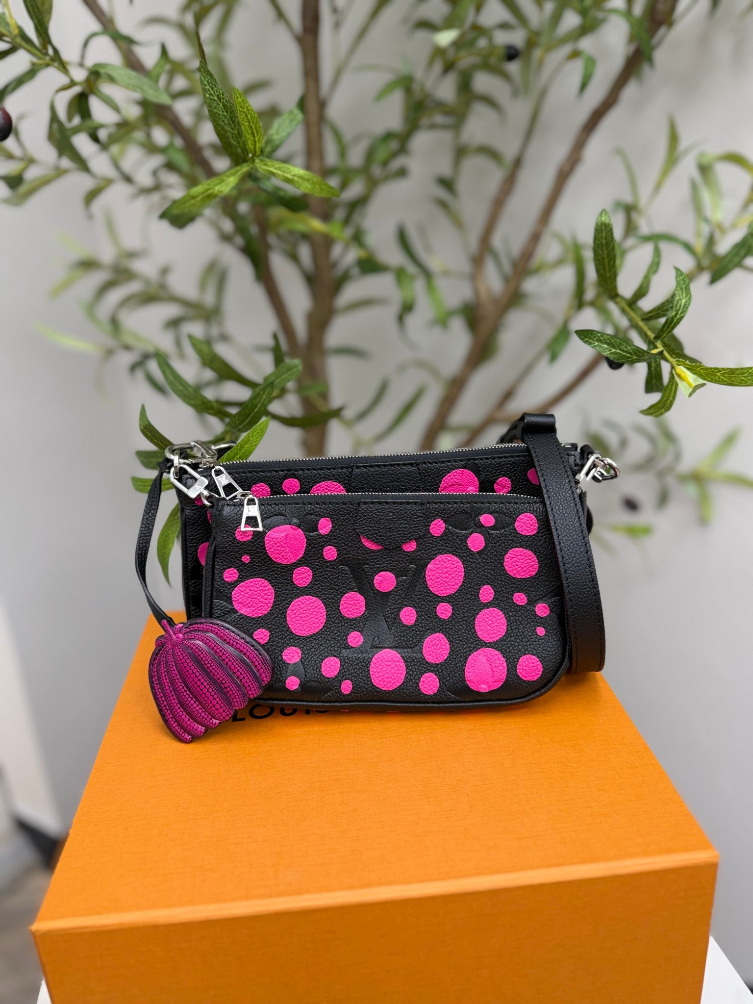 BRAND NEW - Louis Vuitton Pink And Black Empreinte Leather Multi Pochette Accessoires Handbag