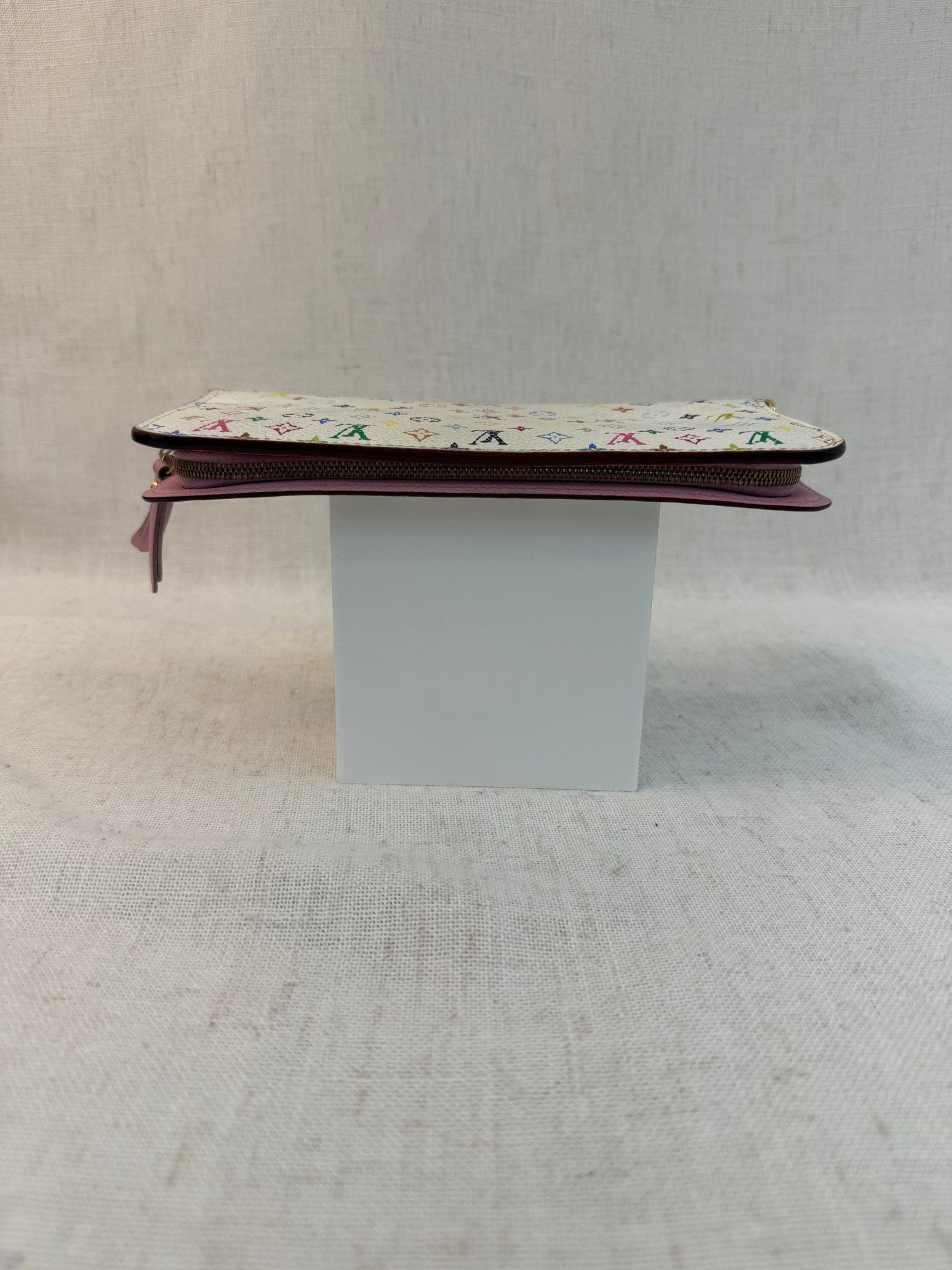 Louis Vuitton White Multicolor Insulate Wallet