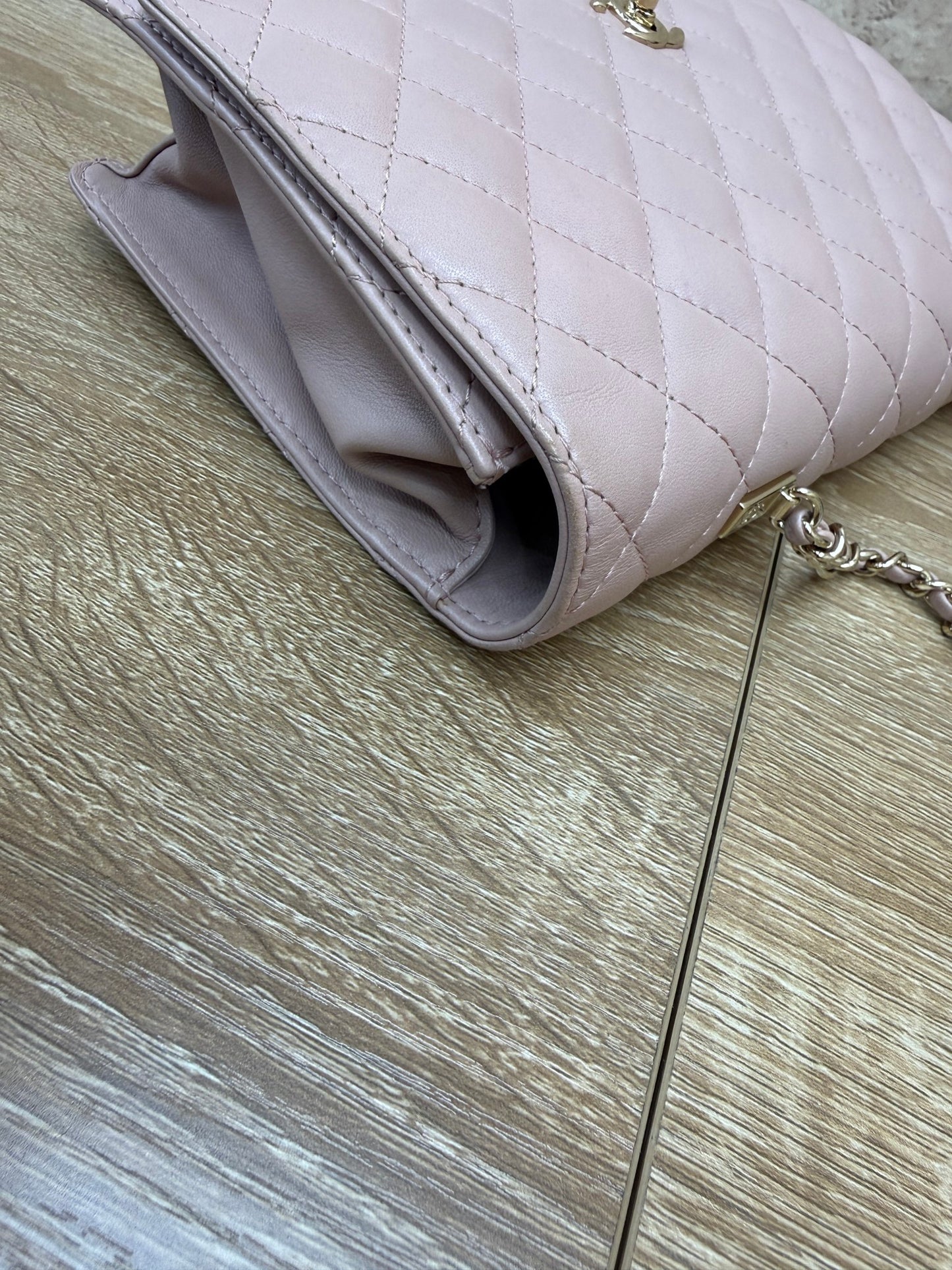 https://res.cloudinary.com/dyql5hig8/image/upload/v1758220266/genlm107iut6dwh9od4e.jpg
