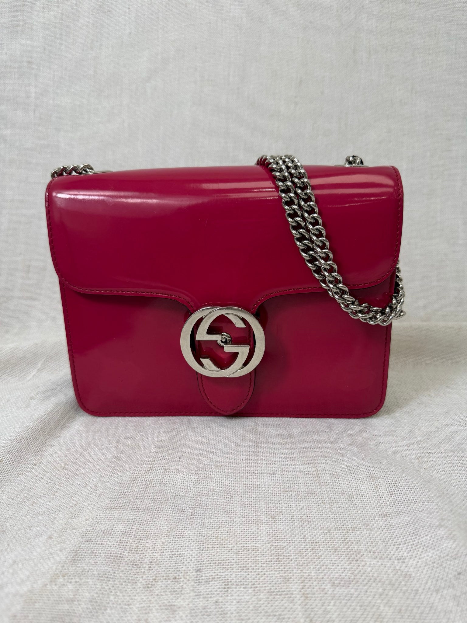 Gucci Magenta Patent Leather Interlocking G Chain Shoulder Bag