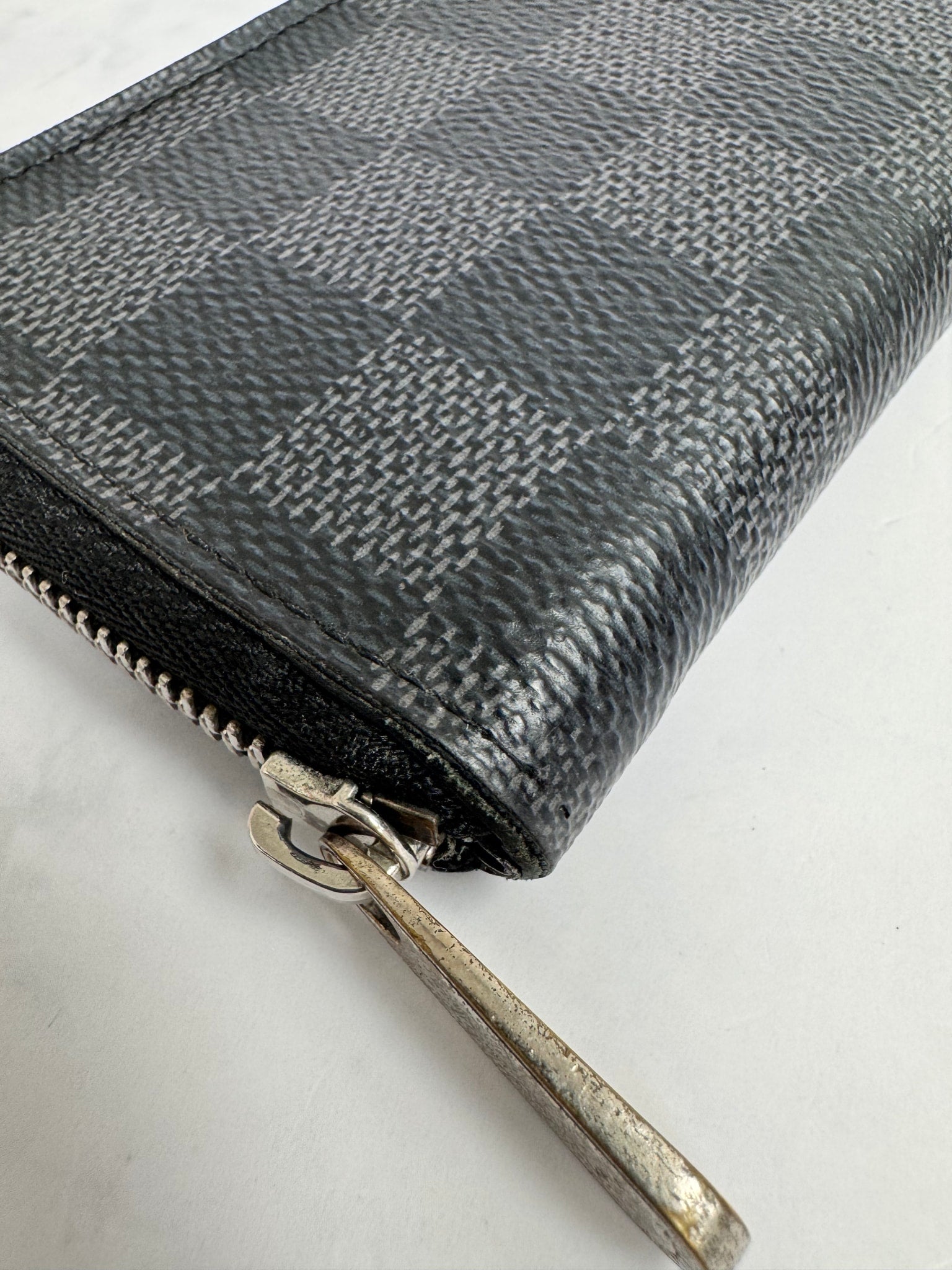 Louis Vuitton Damier Graphite Zippy Coin Purse