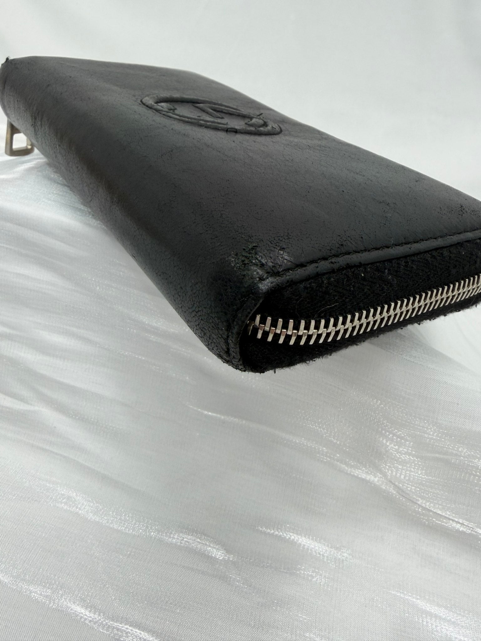 Gucci Black Leather Soho Zippy Wallet