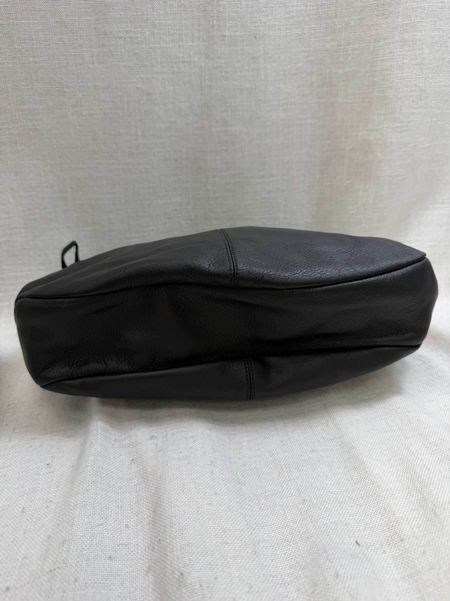 Salvatore Ferragamo Black Leather Vara Bow Hobo Handbag