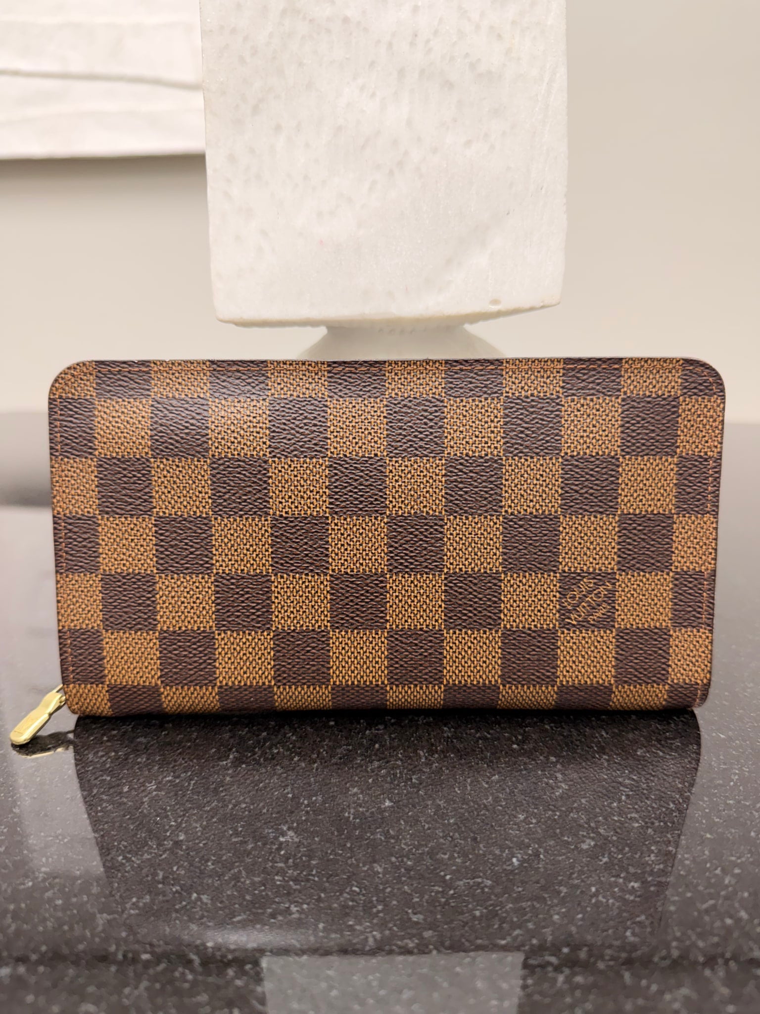 Louis Vuitton Damier Ebene Zippy Wallet
