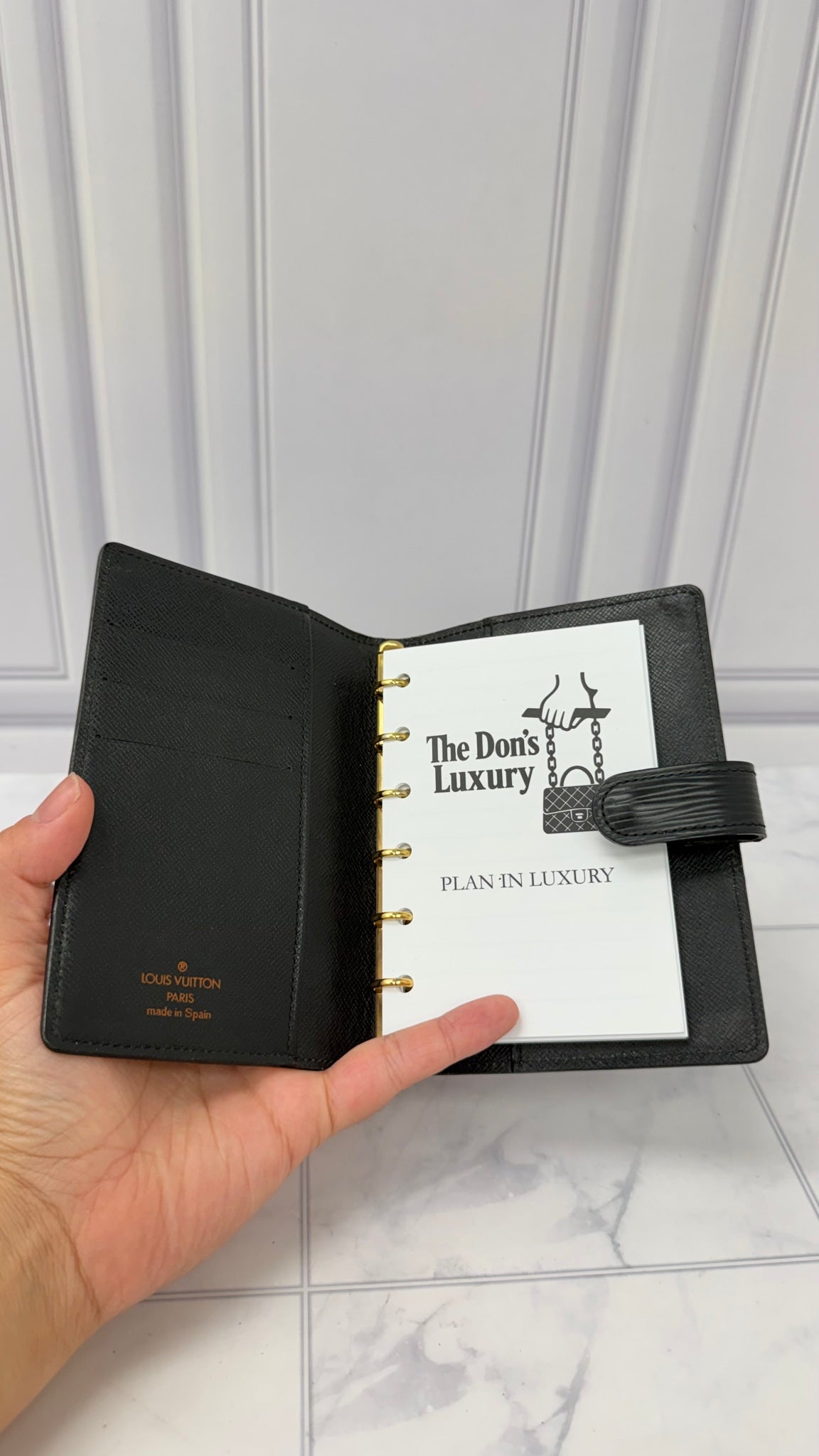 LIKE NEW - Louis Vuitton Black Epi Leather Passport Agenda PM Cover