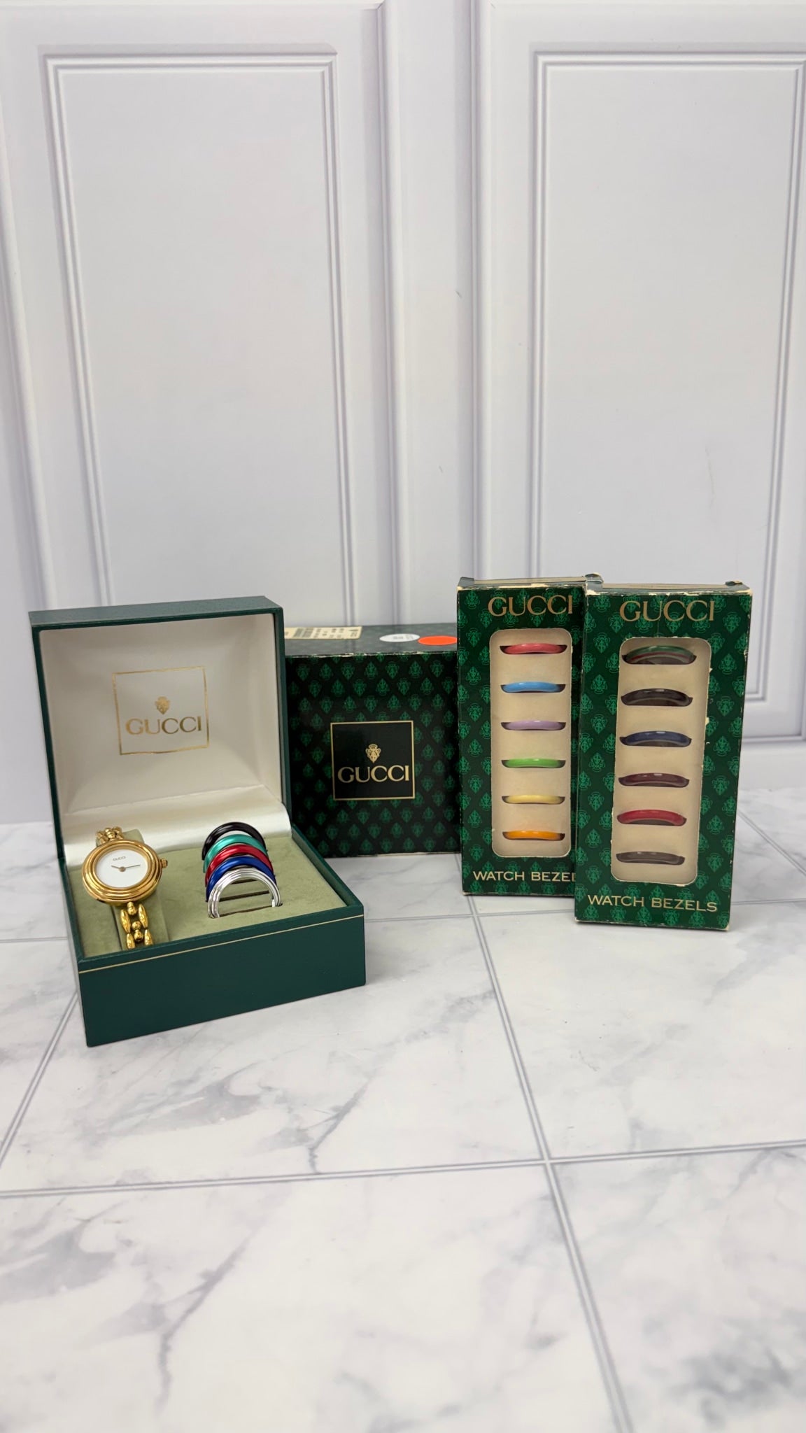 Gucci Gold Toned Interchangeable Bezel Watch With Extra Bezels 26MM