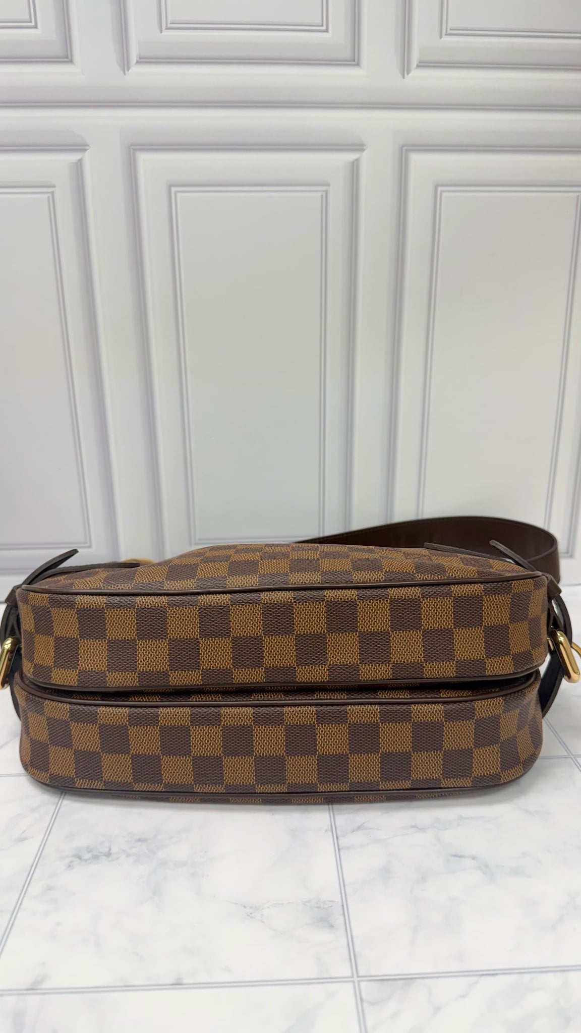 LIKE NEW - Louis Vuitton Damier Ebene Highbury Shoulder Bag