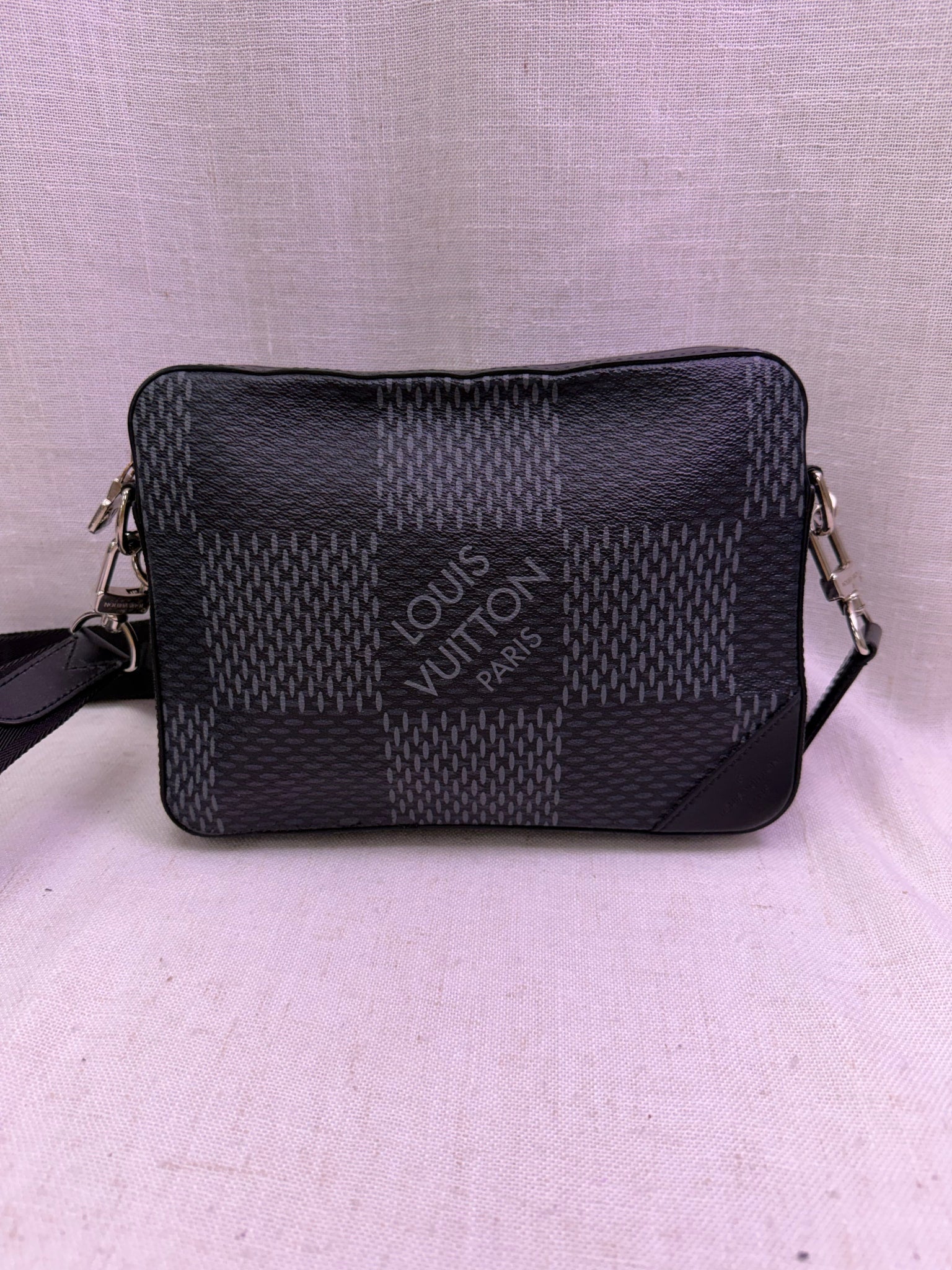 Louis Vuitton Damier Graphite Trio Messenger Bag