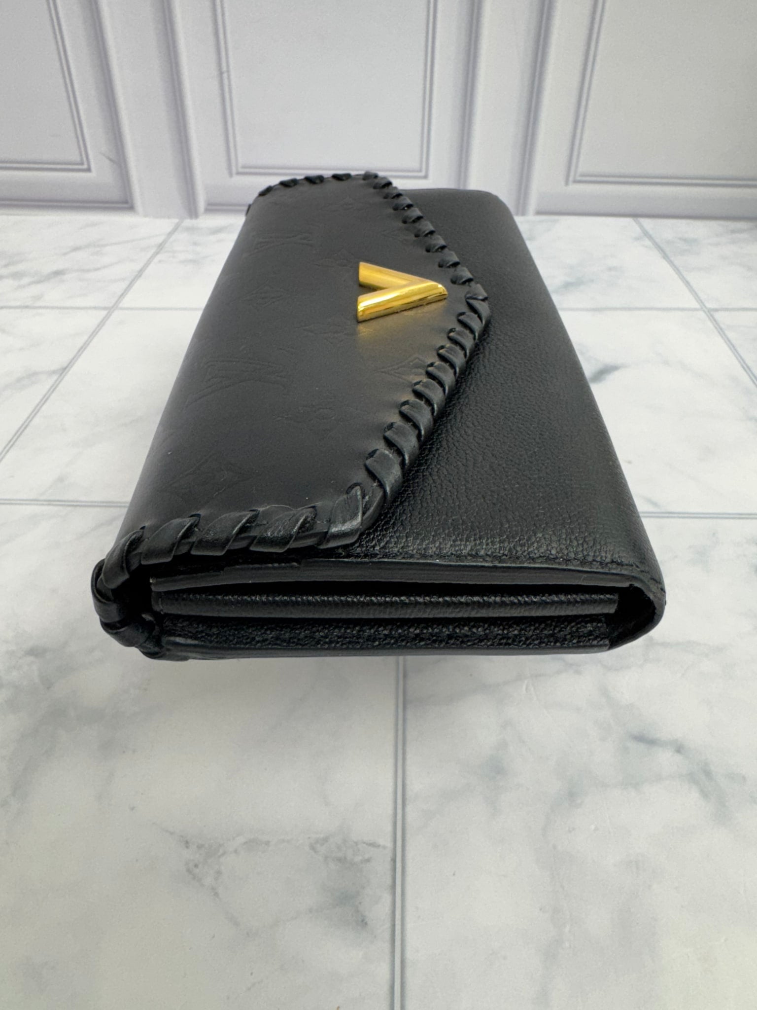 Louis Vuitton Black Monogram Cuir Plume Very Sarah Wallet