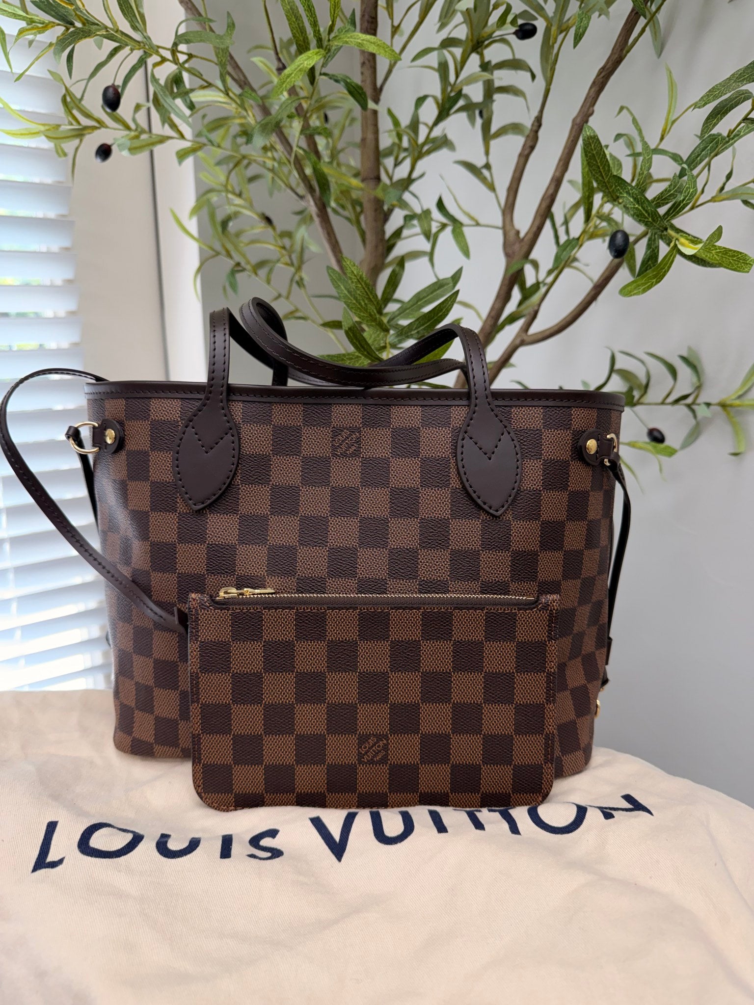 BRAND NEW Louis Vuitton Damier Ebene Neverfull PM