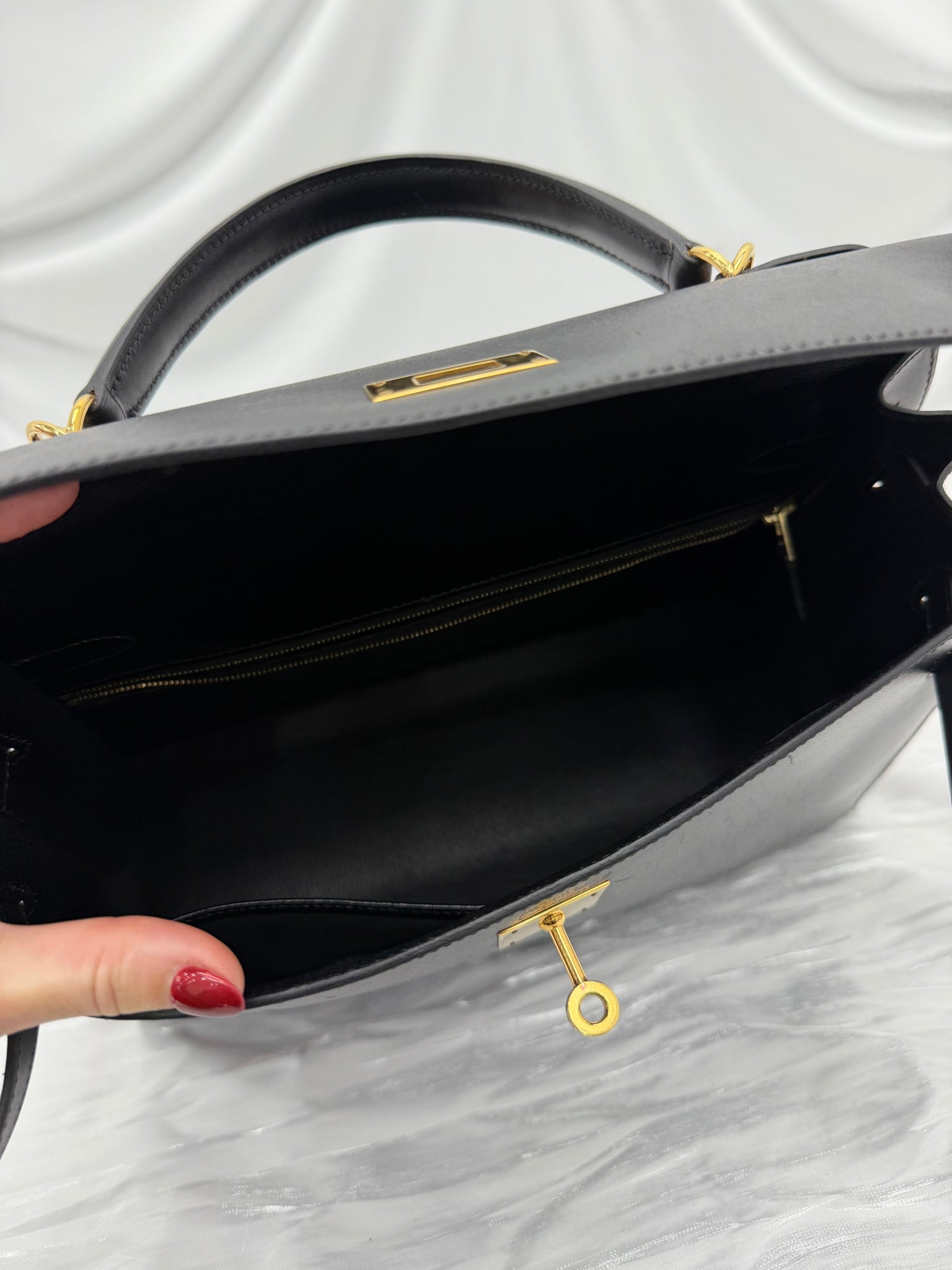 Hermes Black Box Leather Sellier Kelly 32 Handbag