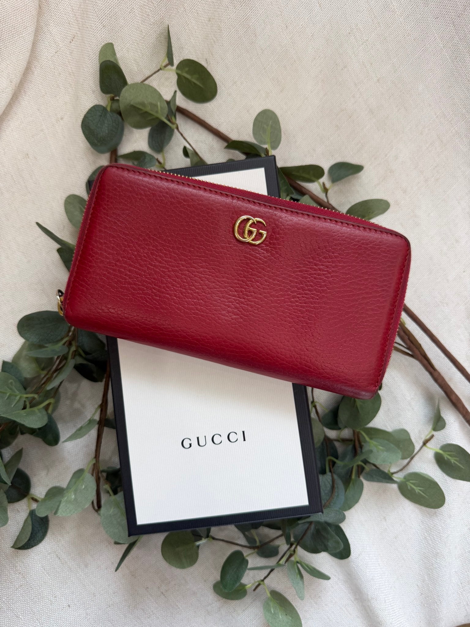 Gucci Red Leather Marmont GG Zippy Wallet