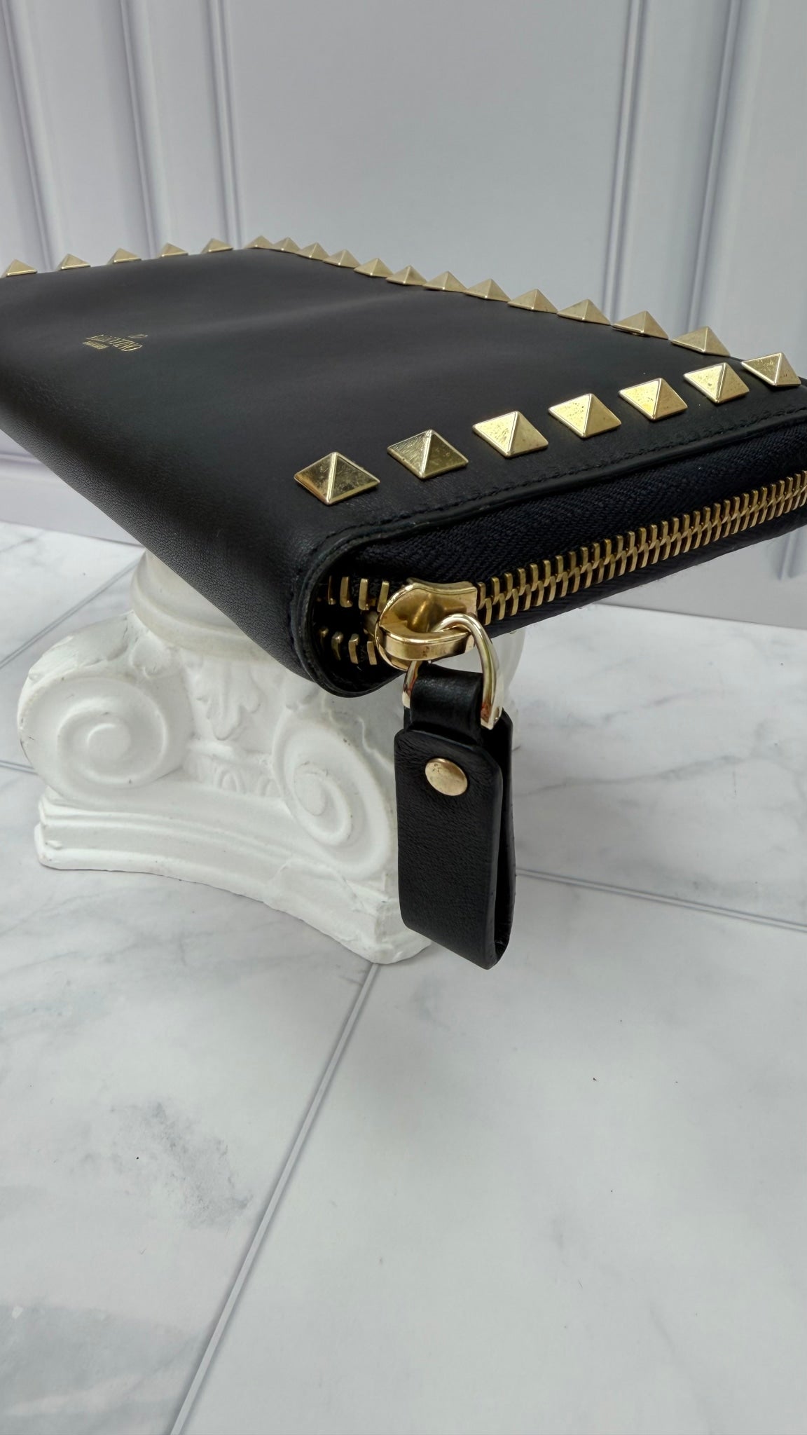 Valentino Black Leather Rockstud Zippy Wallet