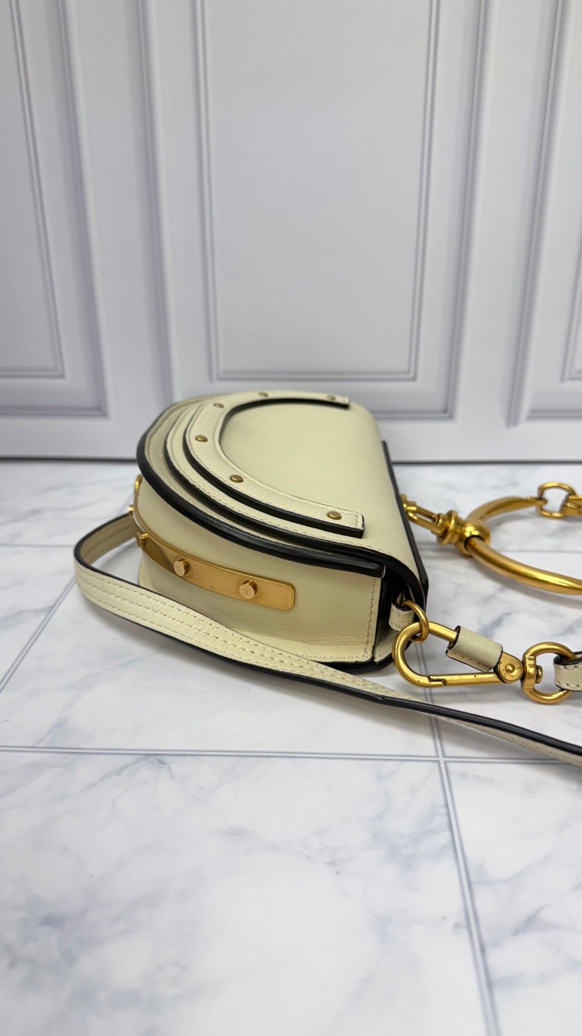Chloe White Leather Nile Bracelet Crossbody Bag