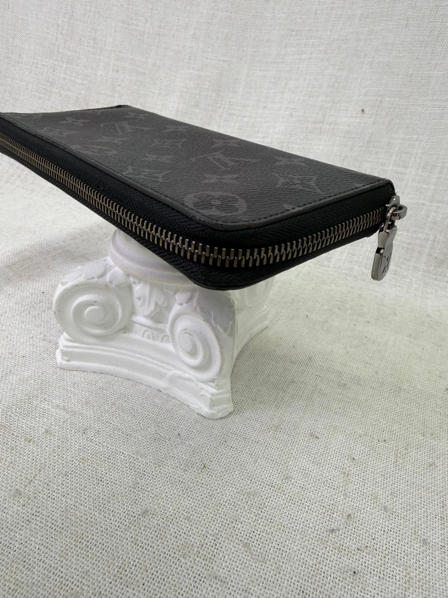 Louis Vuitton Monogram Eclipse Vertical Zippy