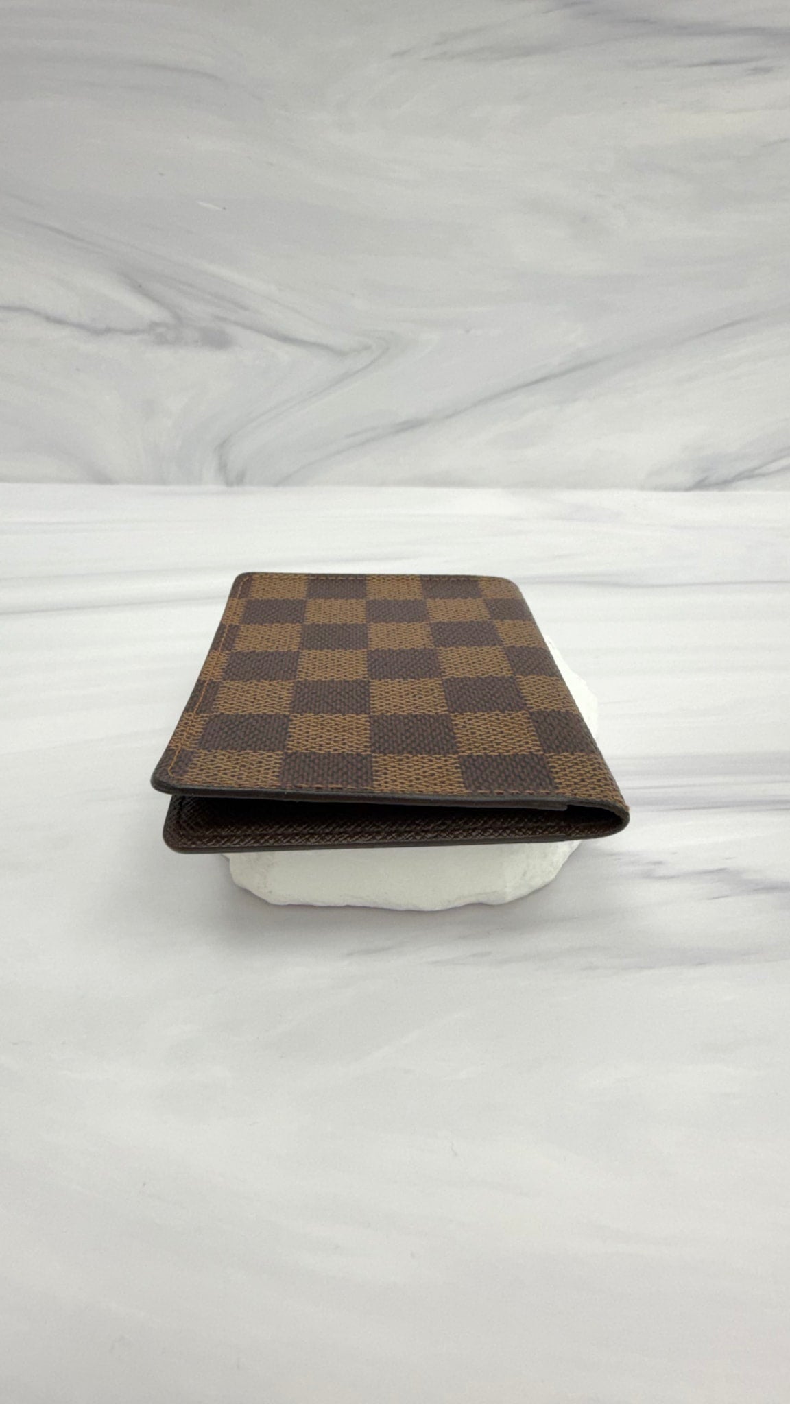 Louis Vuitton Damier Ebene Card Holder