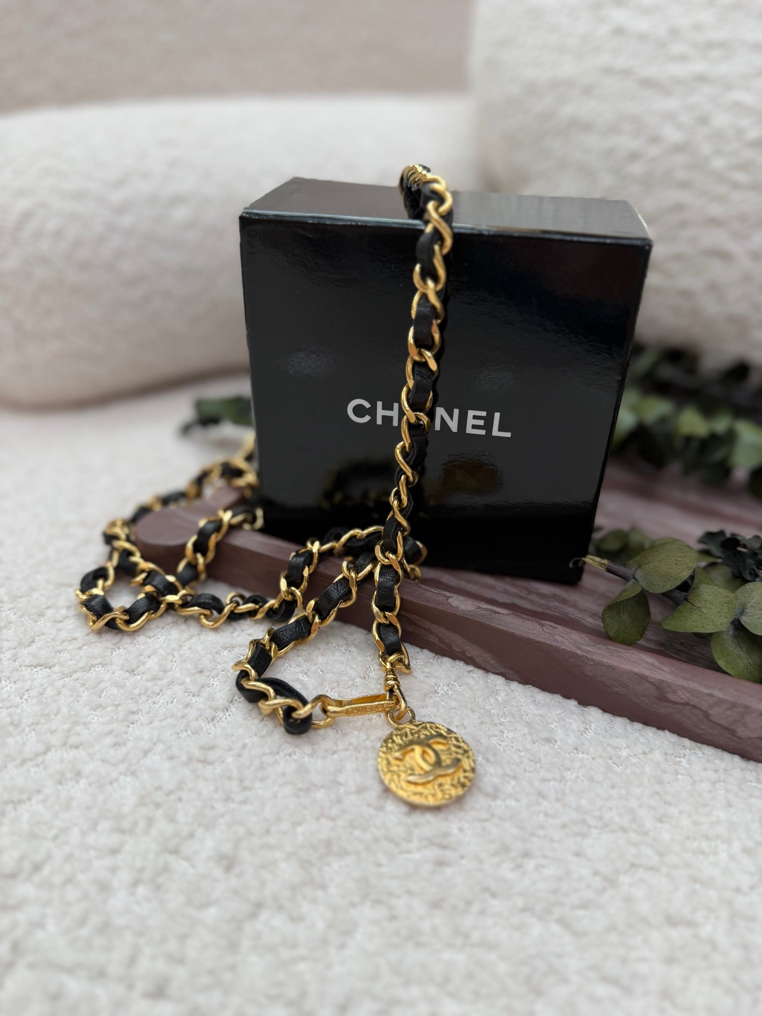 Chanel Vintage Black & Gold Tone Chain Belt