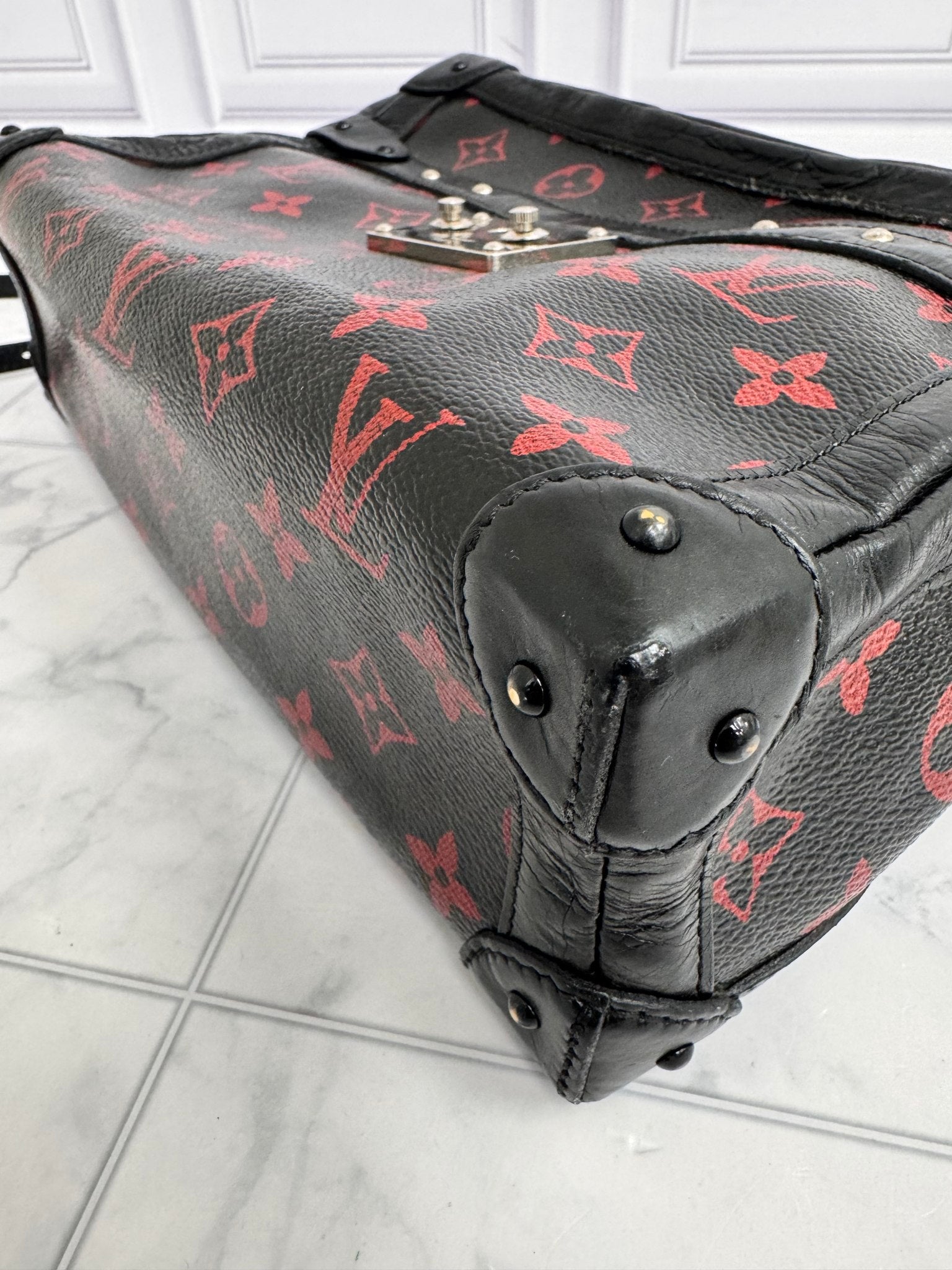 Louis Vuitton Black And Red Monogram Infrarouge Petite Malle Soft Bag GM