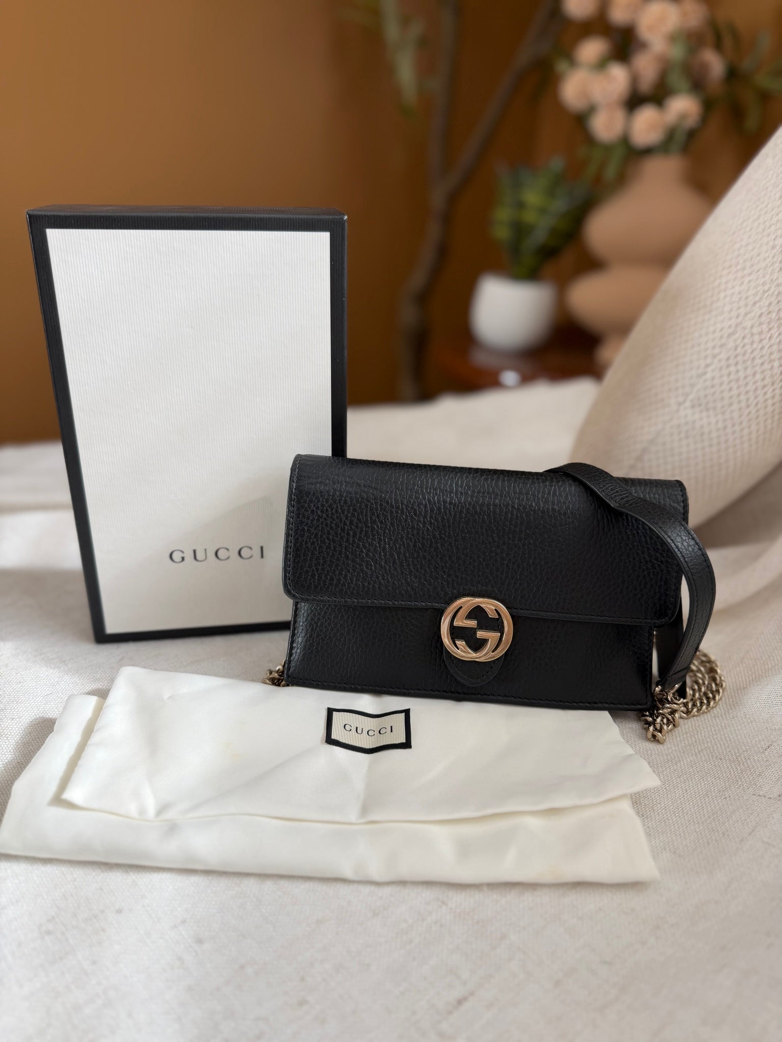 Gucci Black Leather Interlocking G Wallet On Chain Bag