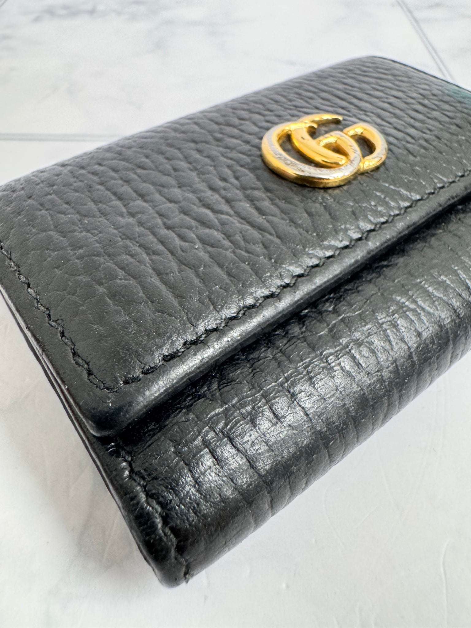 Gucci Black GG Marmont Grained Leather 6 Ring Holder