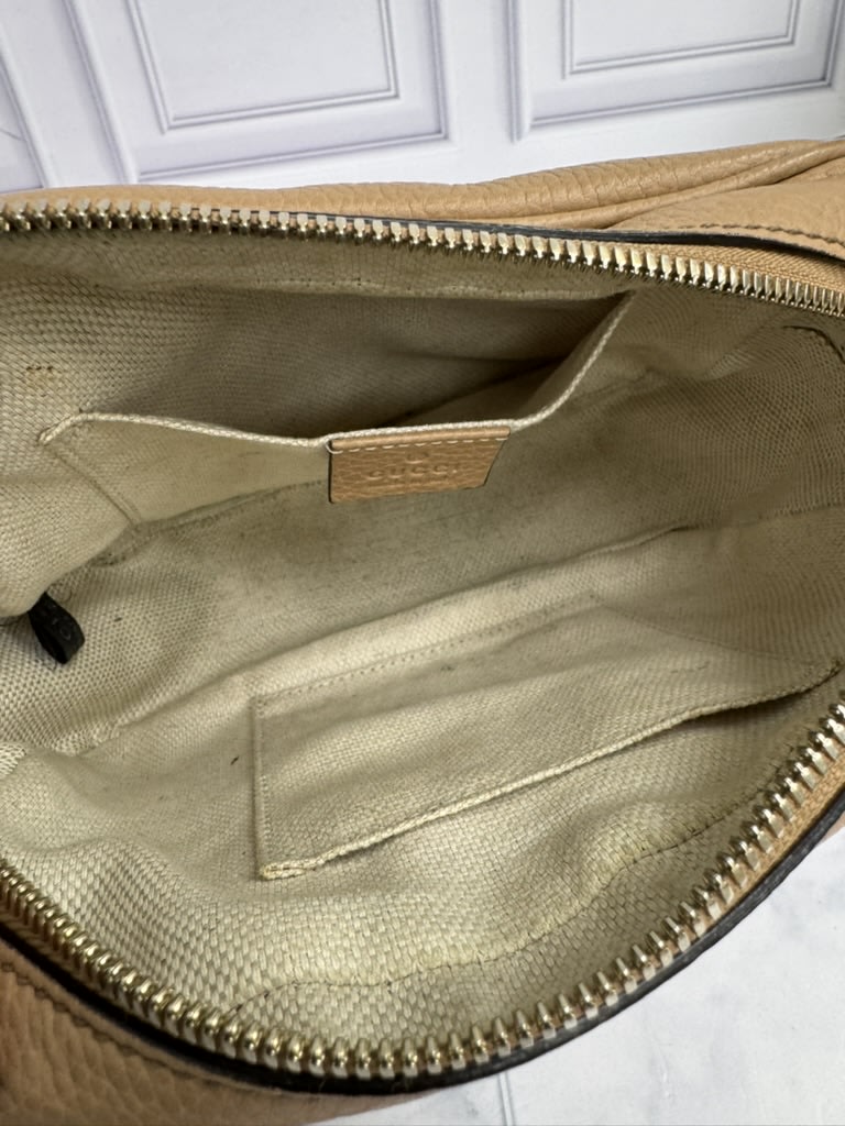Gucci Tan Grained Leather Soho Disco Small Crossbody Bag