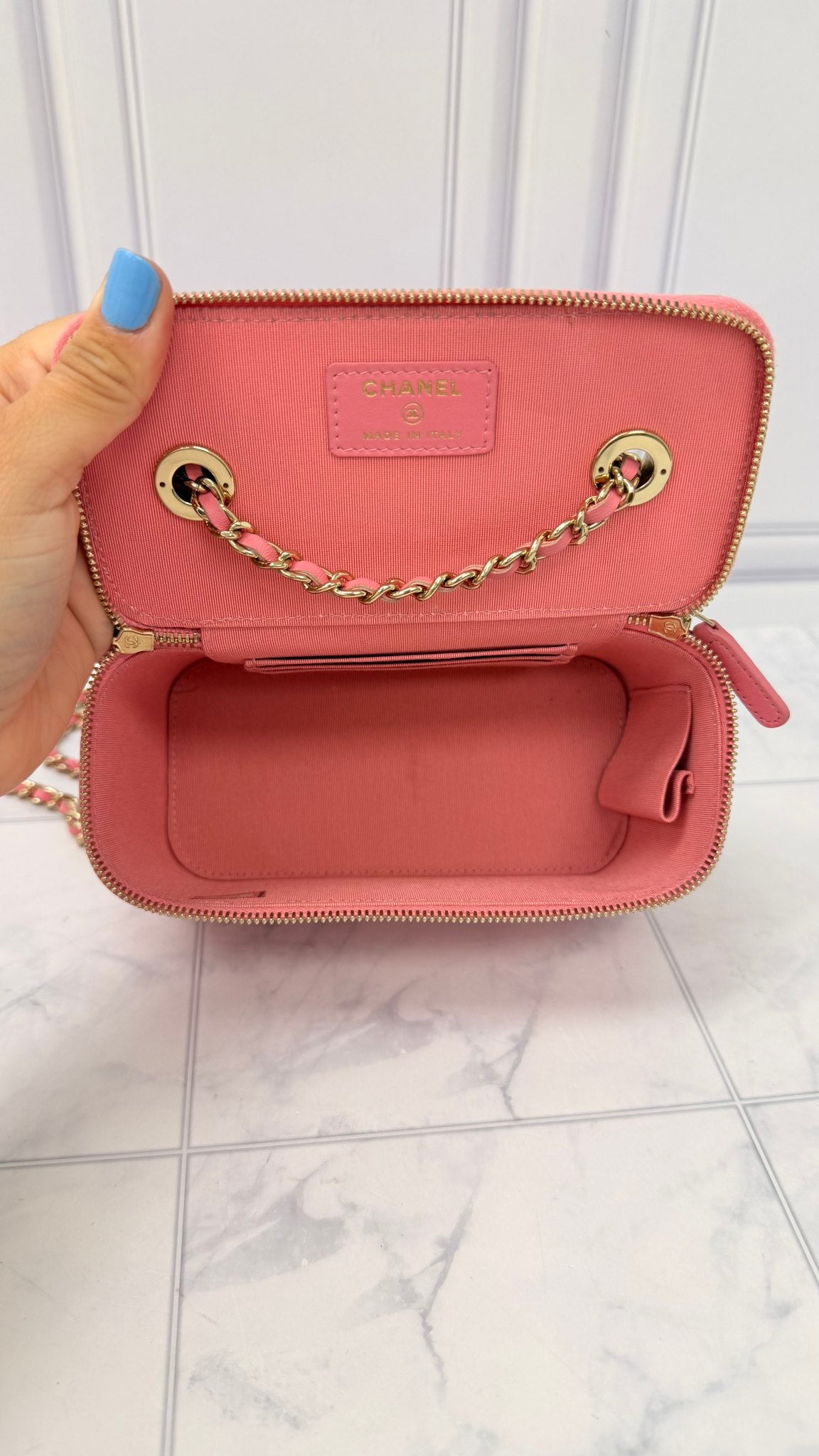 Chanel Pink Lambskin Leather Vanity Case Chain Crossbody