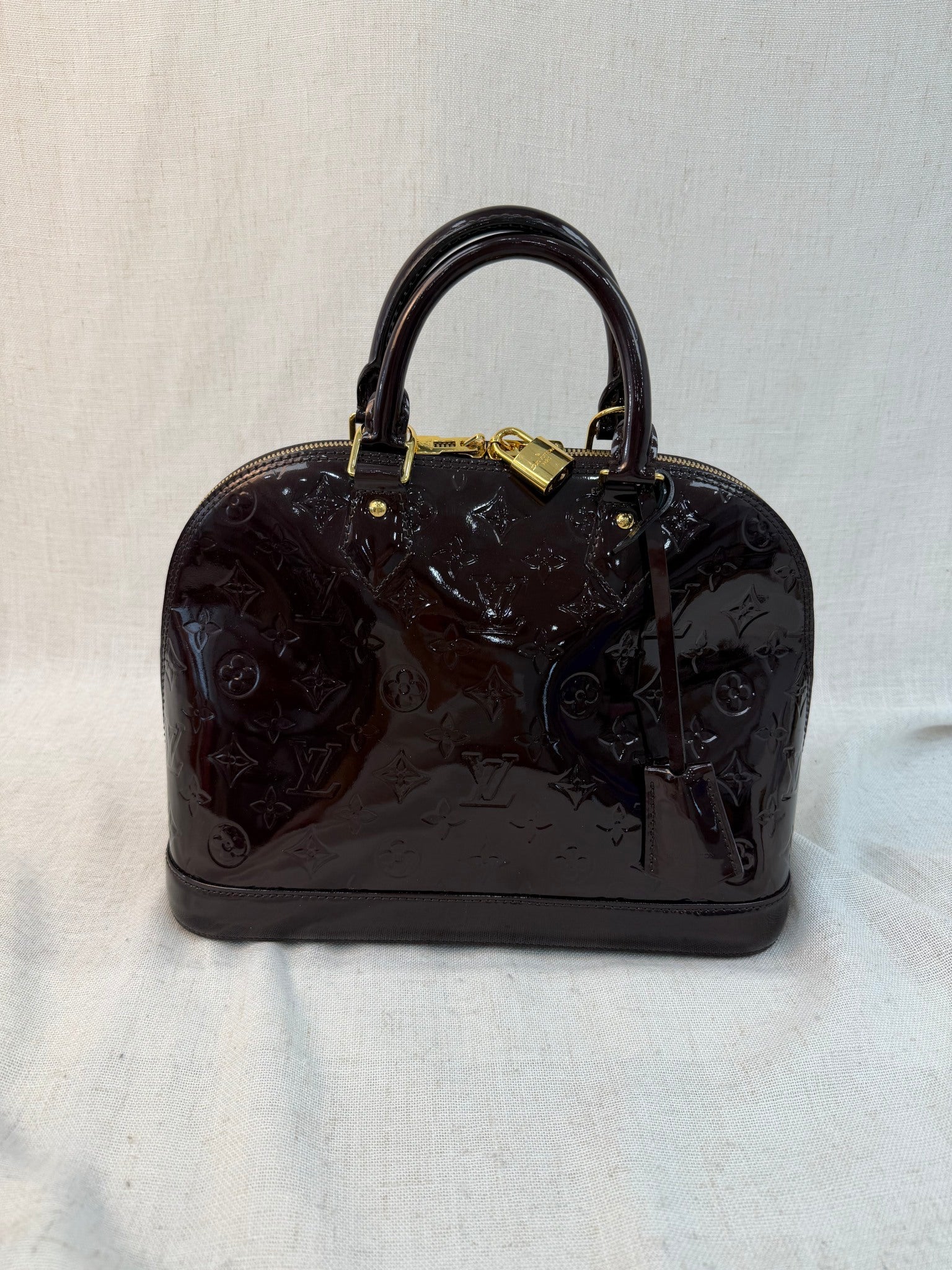Louis Vuitton Amarante Vernis Leather Alma PM Bag