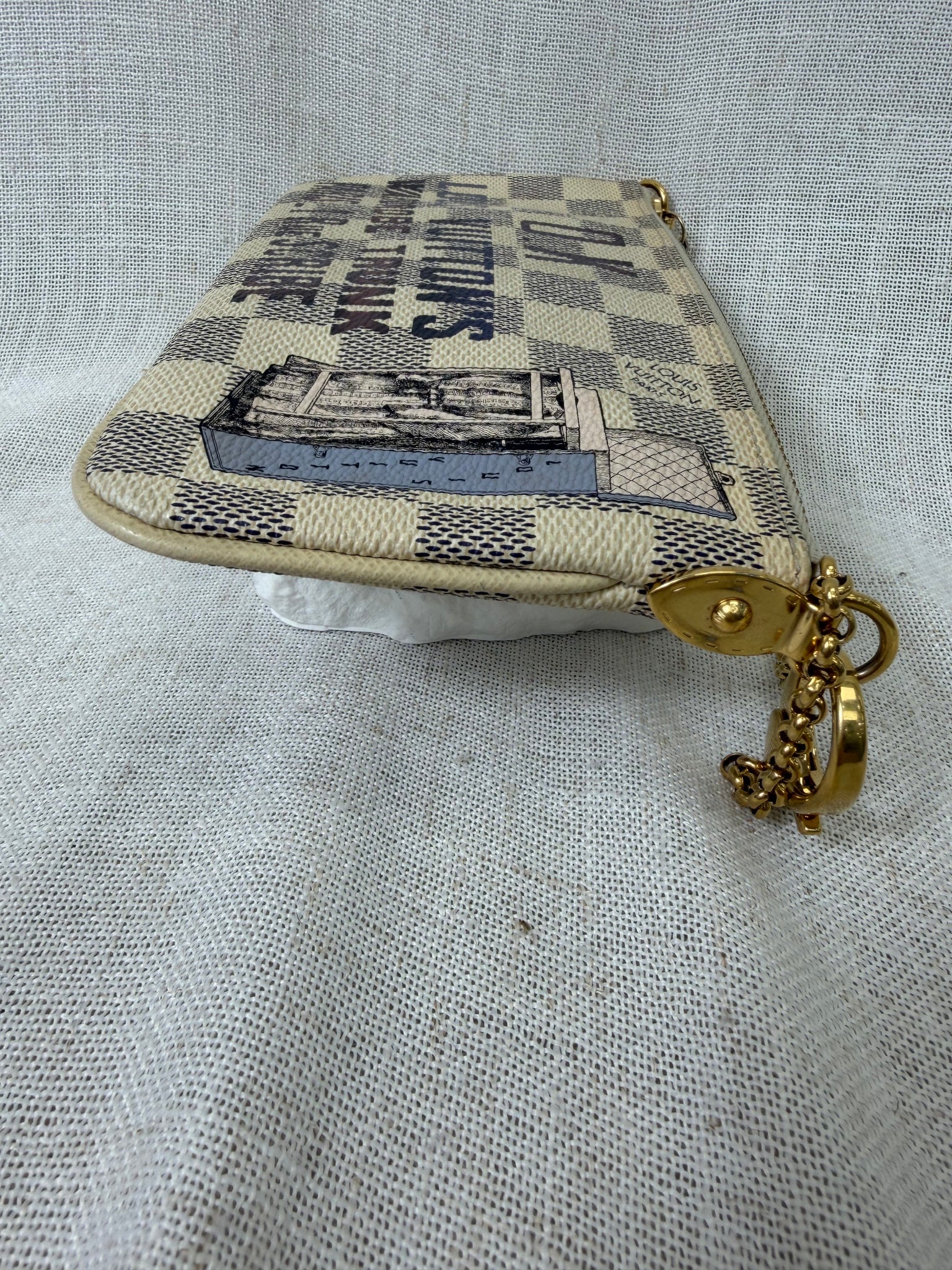 Louis Vuitton Damier Azur Trunks And Labels Pochette Milla