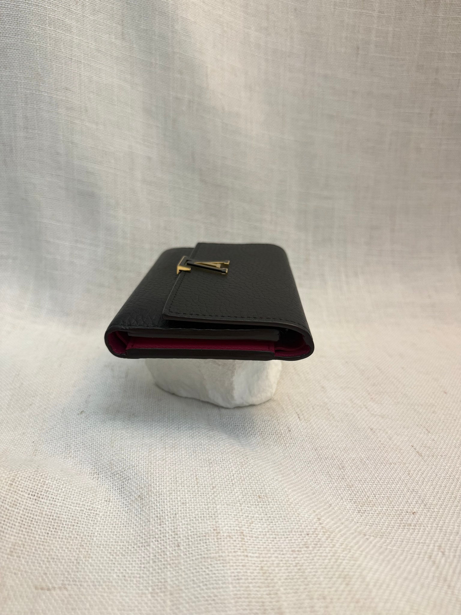 Louis Vuitton Black Leather Capucines Compact Wallet