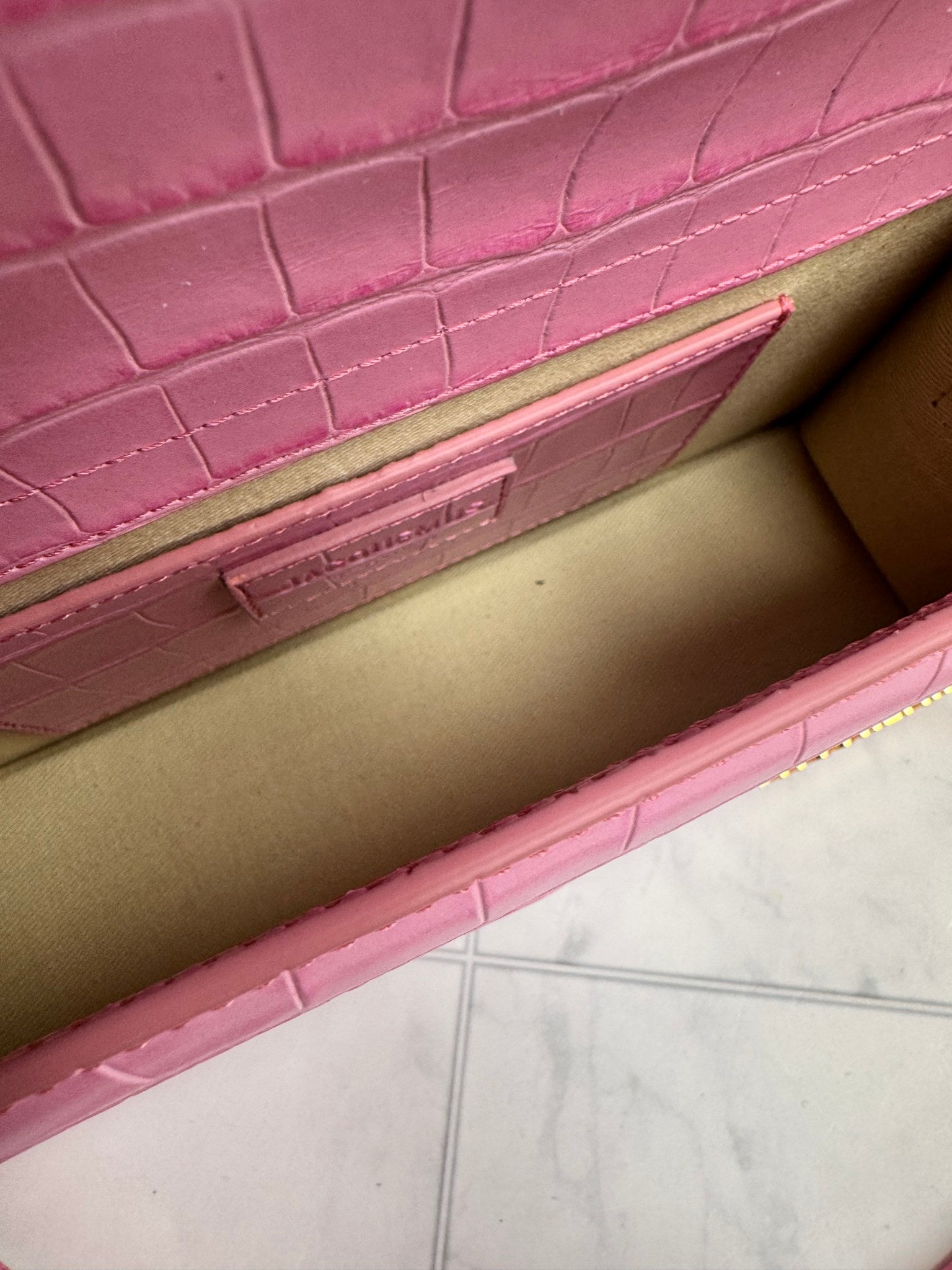 BRAND NEW - Jacquemus Pink Croc Embossed Leather Le Bambino Long 2Way Bag