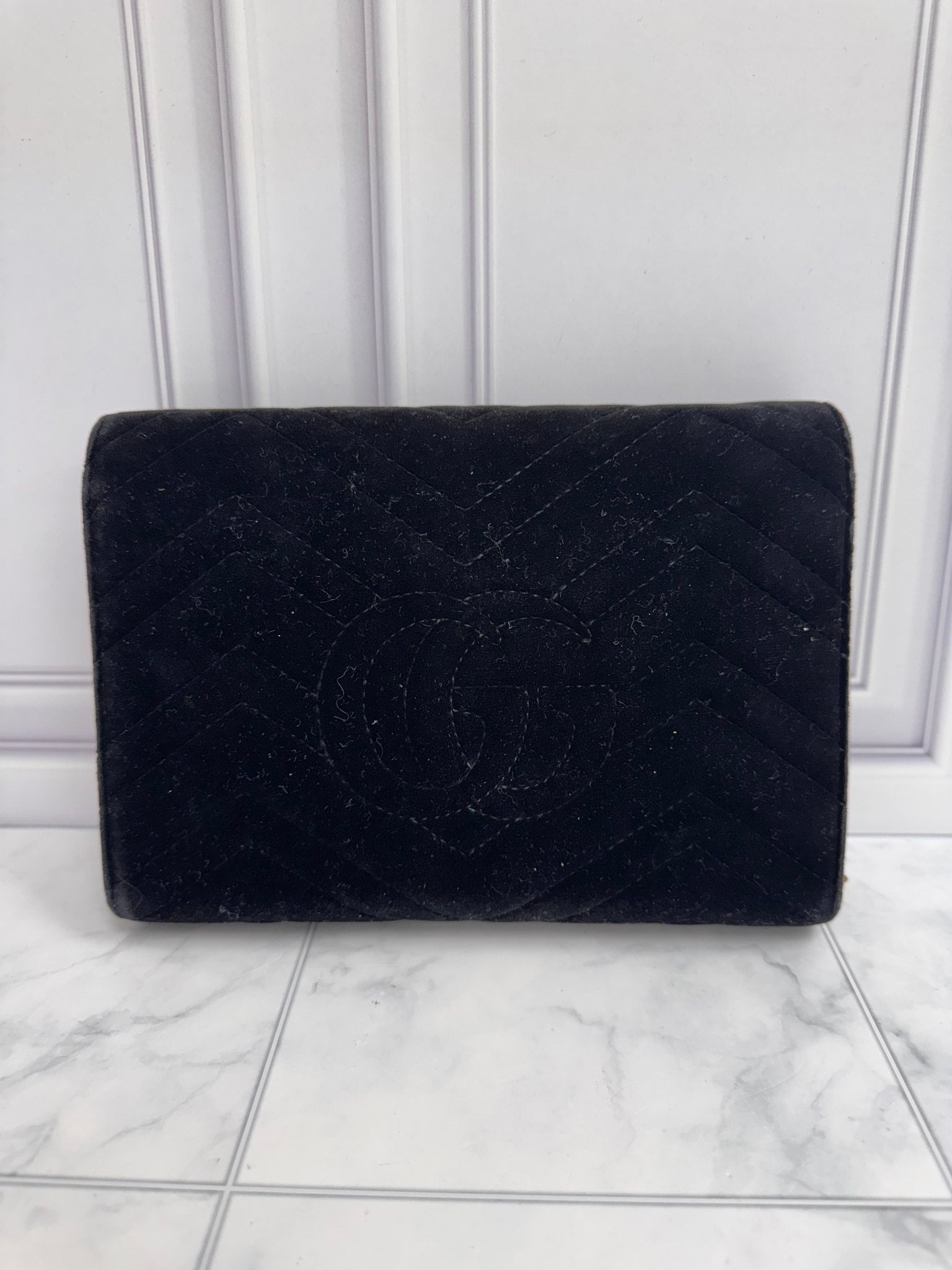 Gucci Black Chevron Quilted Velvet GG Marmont Crossbody Bag