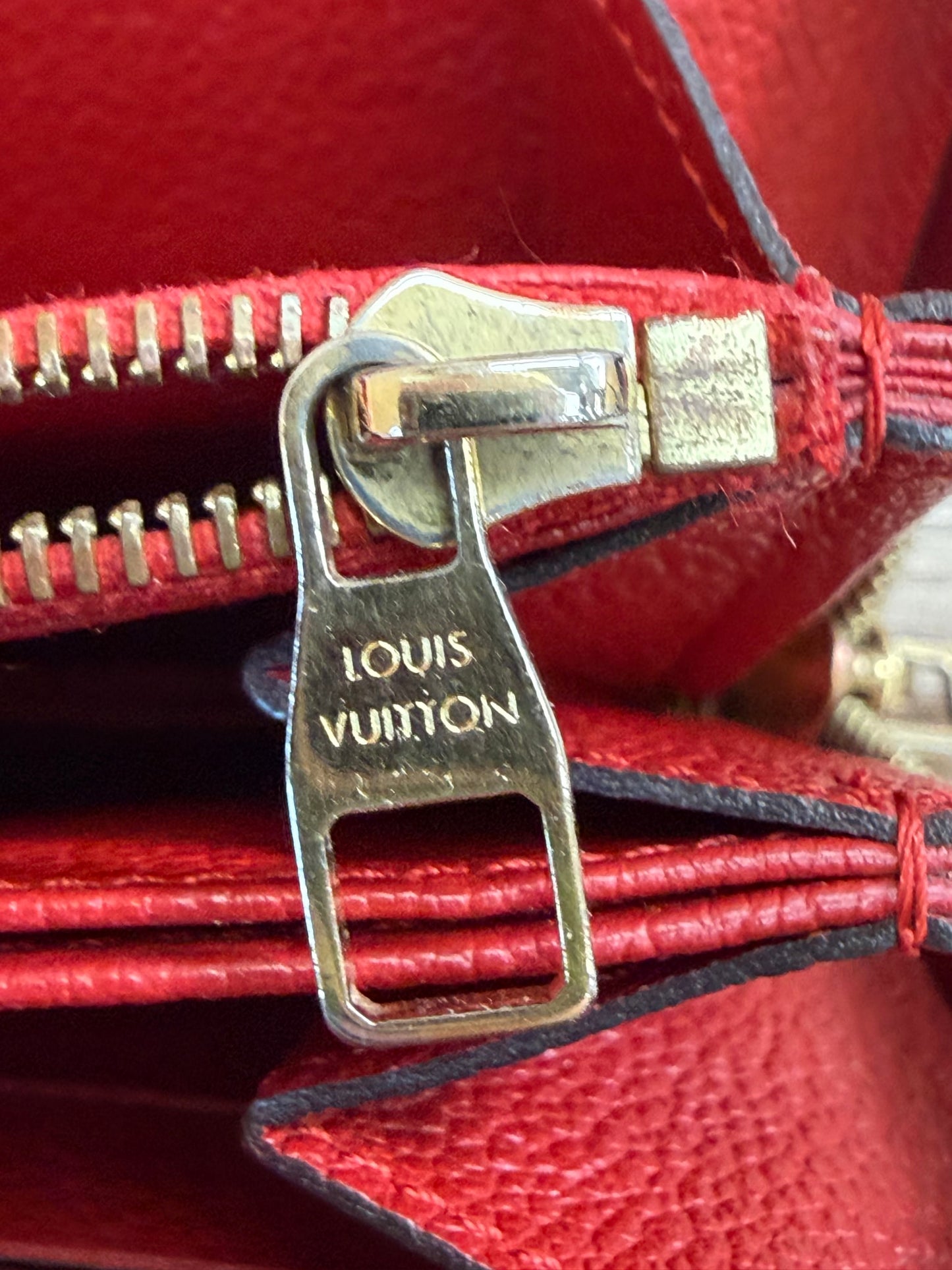 https://res.cloudinary.com/dyql5hig8/image/upload/v1758303210/iqj55ygdvokttdfdkklk.jpg