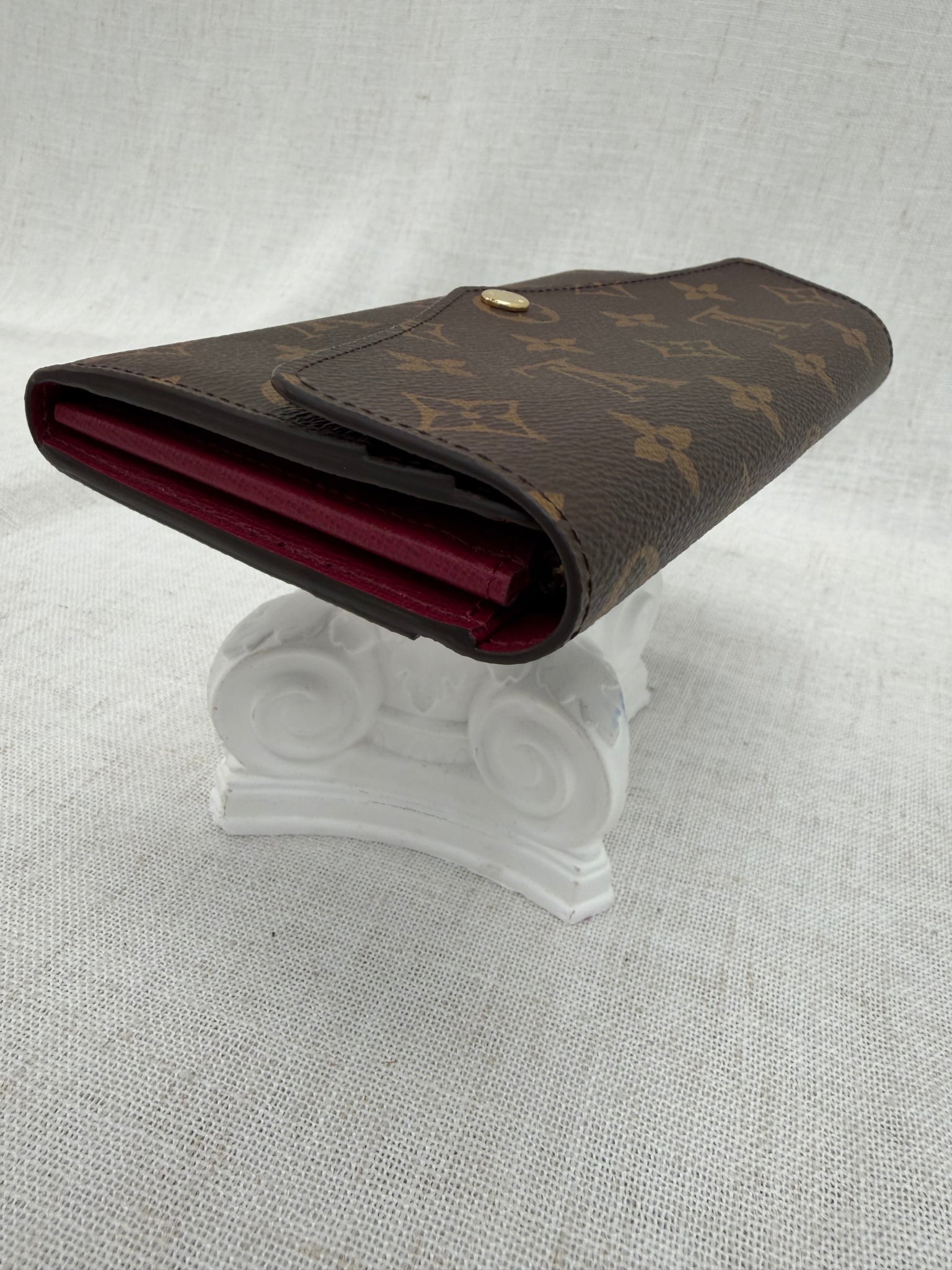 BRAND NEW- Louis Vuitton Monogram & Fuchsia Sarah Wallet