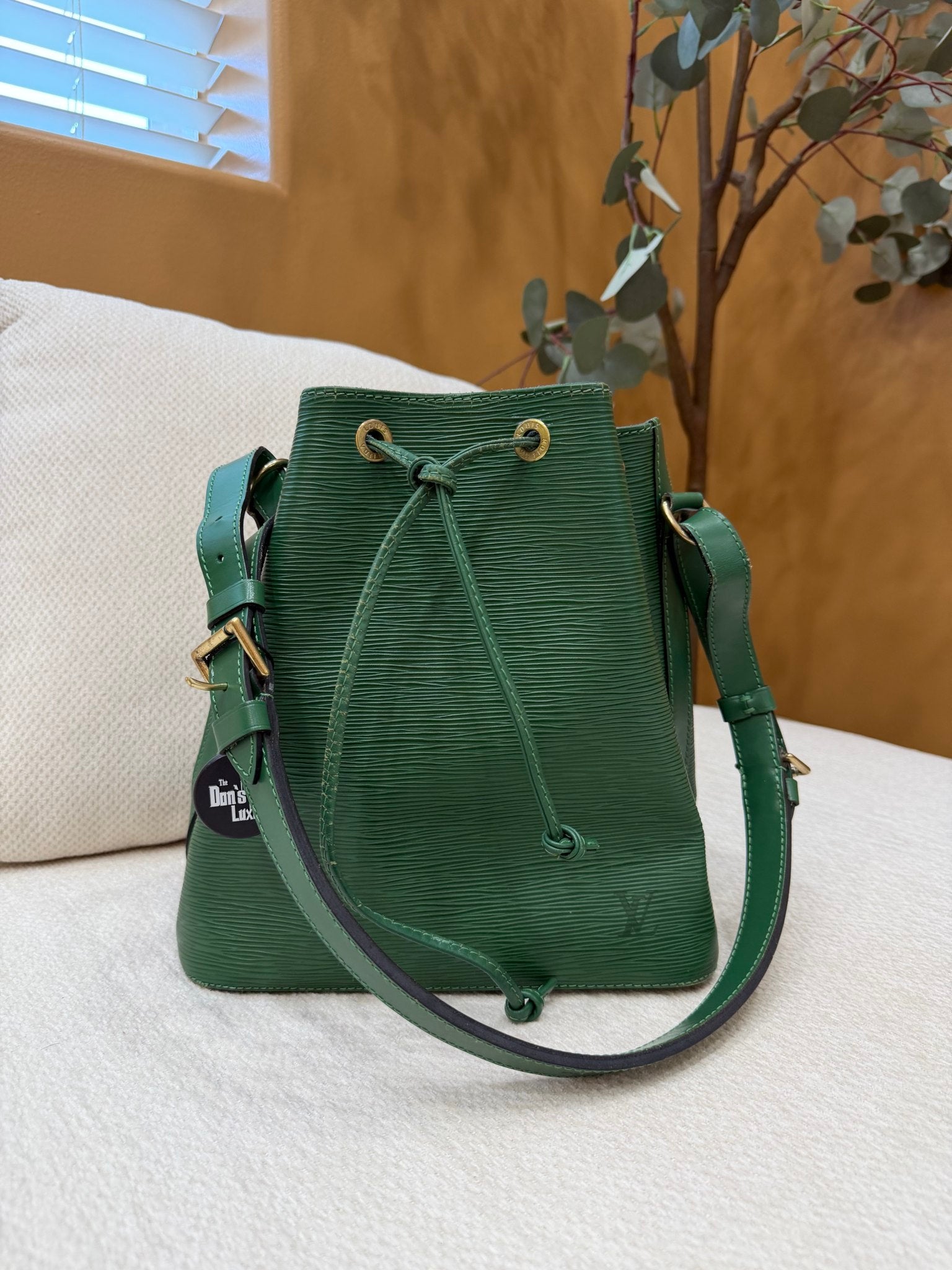 Louis Vuitton Green Epi Leather Noe MM Bucket Bag