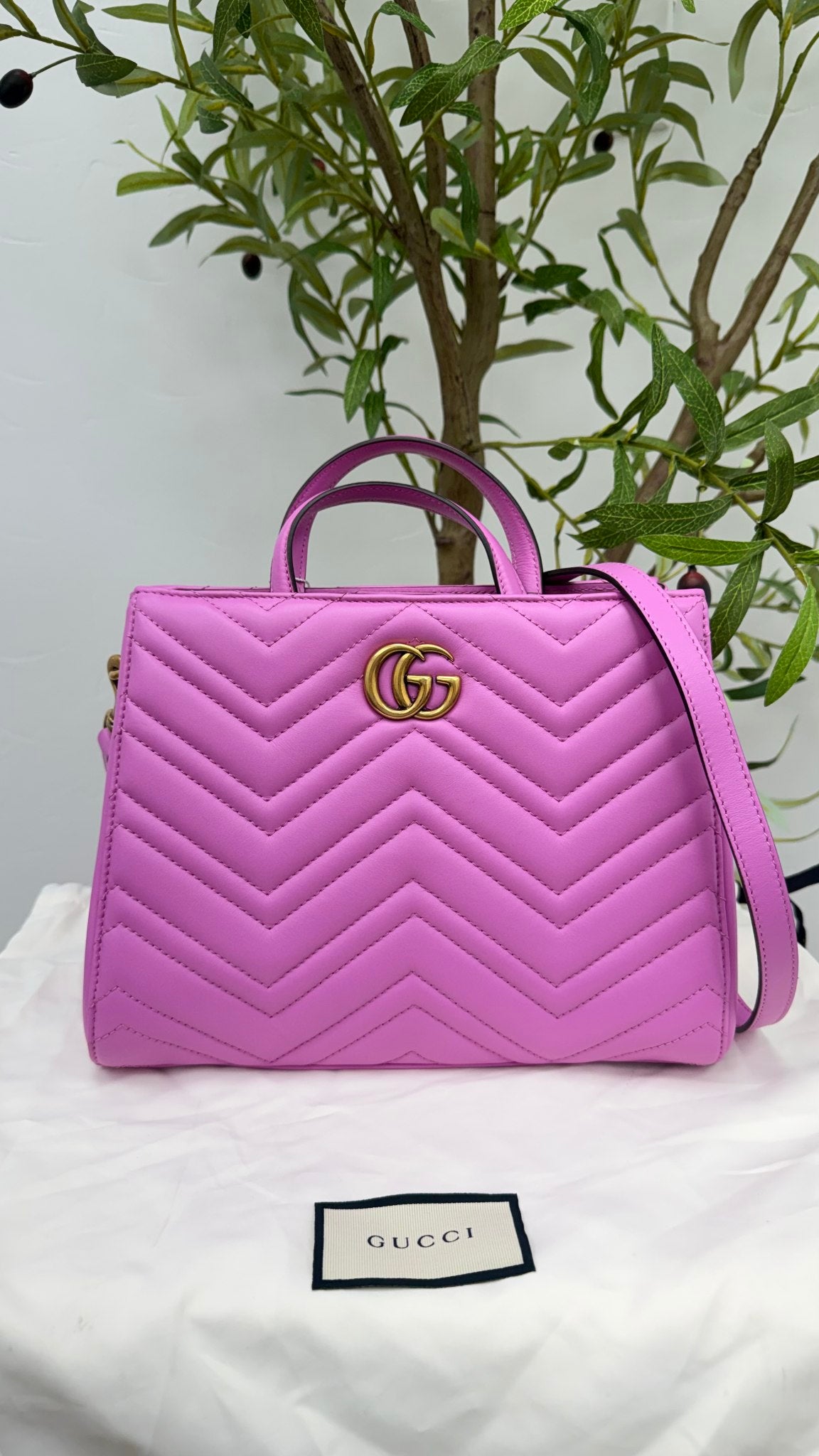 LIKE NEW - Gucci Pink Quilted Leather 2Way Top Handle Bag