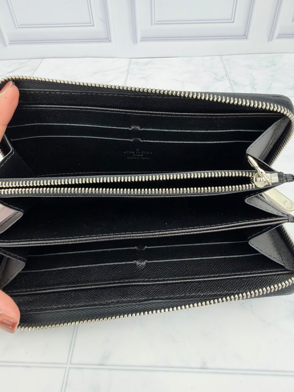 Louis Vuitton Black Epi Electric Zippy Wallet