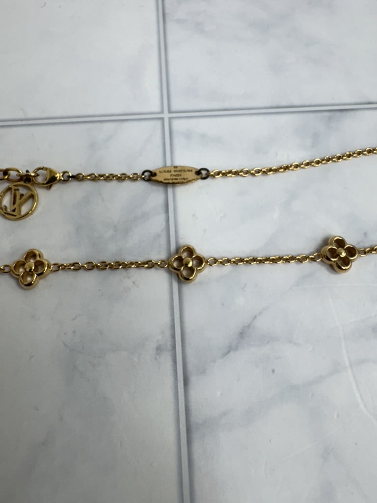 Louis Vuitton Gold Tone Flower Full Necklace