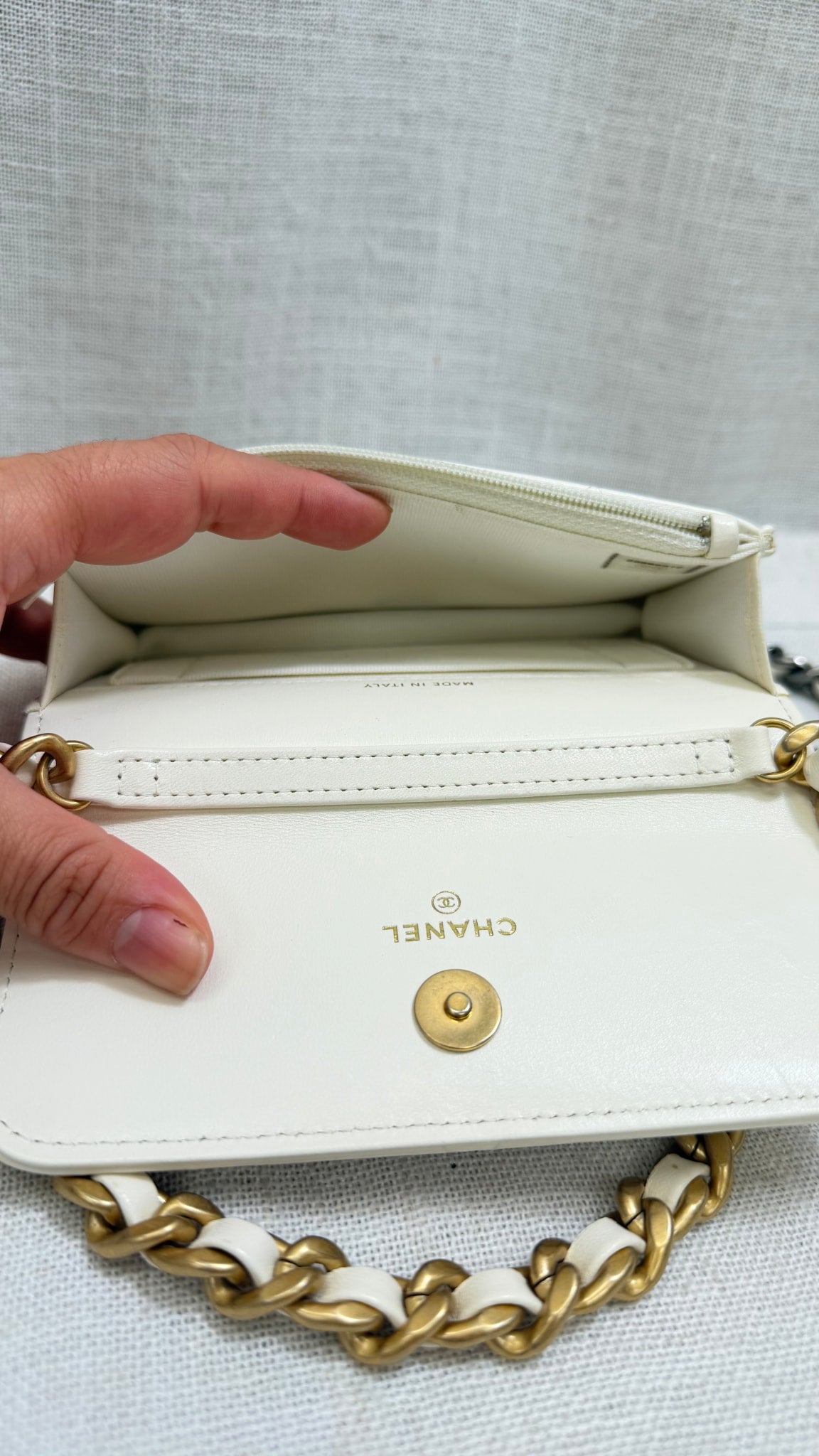 Chanel Cream Lambskin Leather Chanel 19 Clutch With Chain