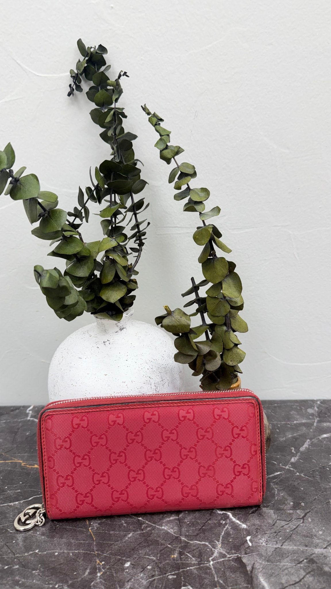 Gucci Red Imprime Microguccissima Zippy Wallet