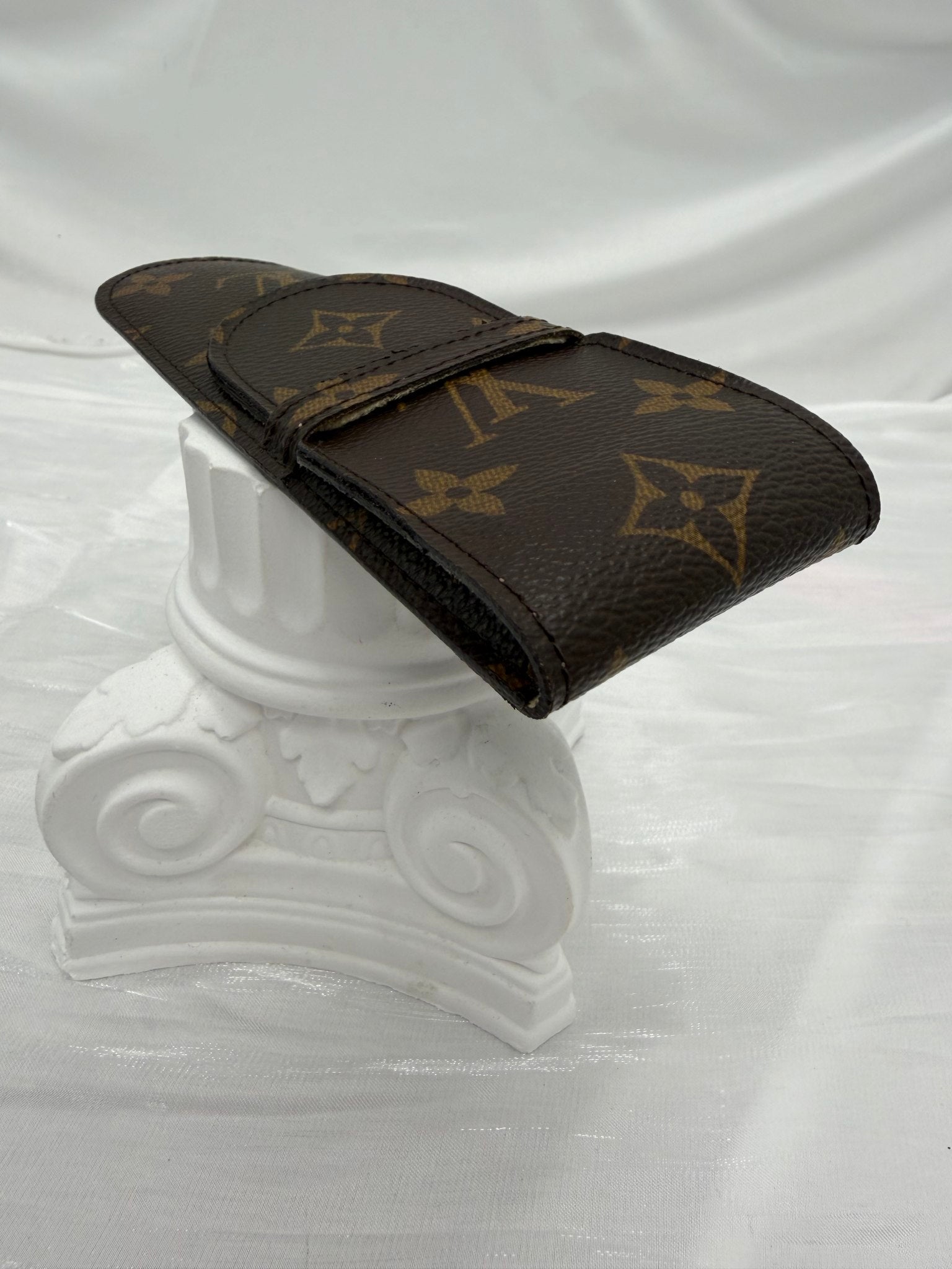 Louis Vuitton Monogram Pouch